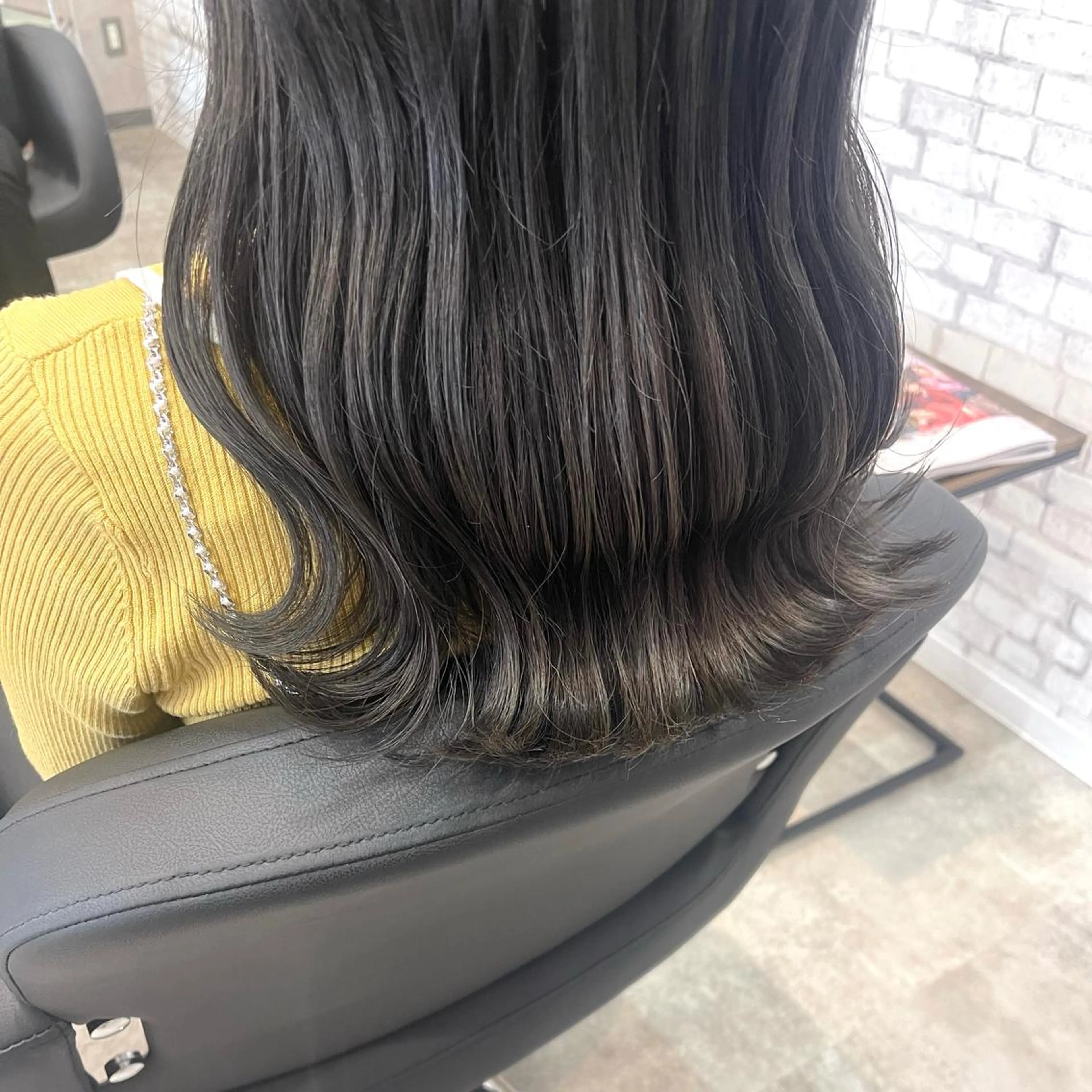 セミロング カラー ヘアアレンジ アッシュ ブルーカラー カット ヘアカラー トリートメント merci.所属・🌻まさの あいり🌻のヘアスタイル