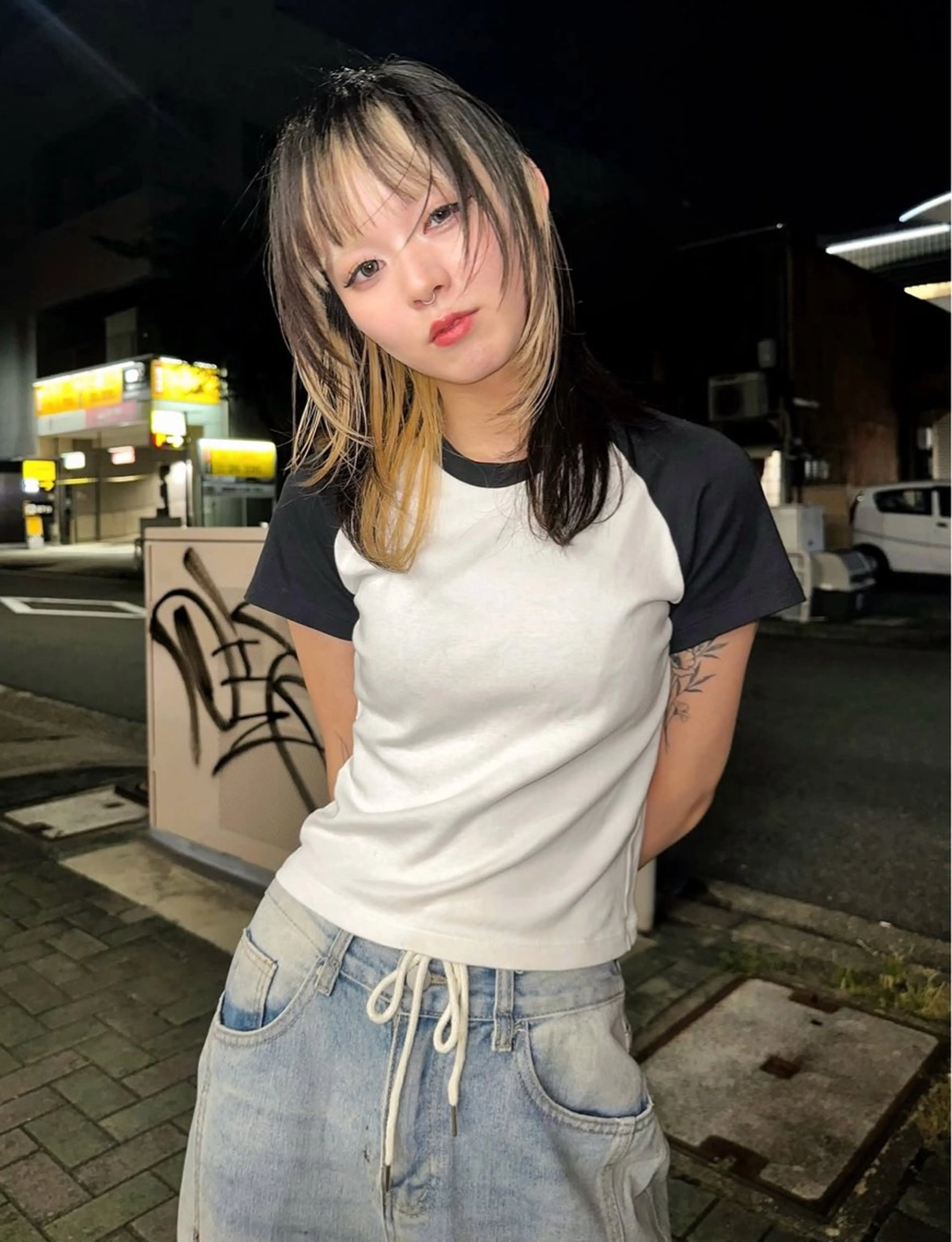 ミディアム カラー インナーカラー カット ヘアカラー 榛地 渉馬のヘアスタイル