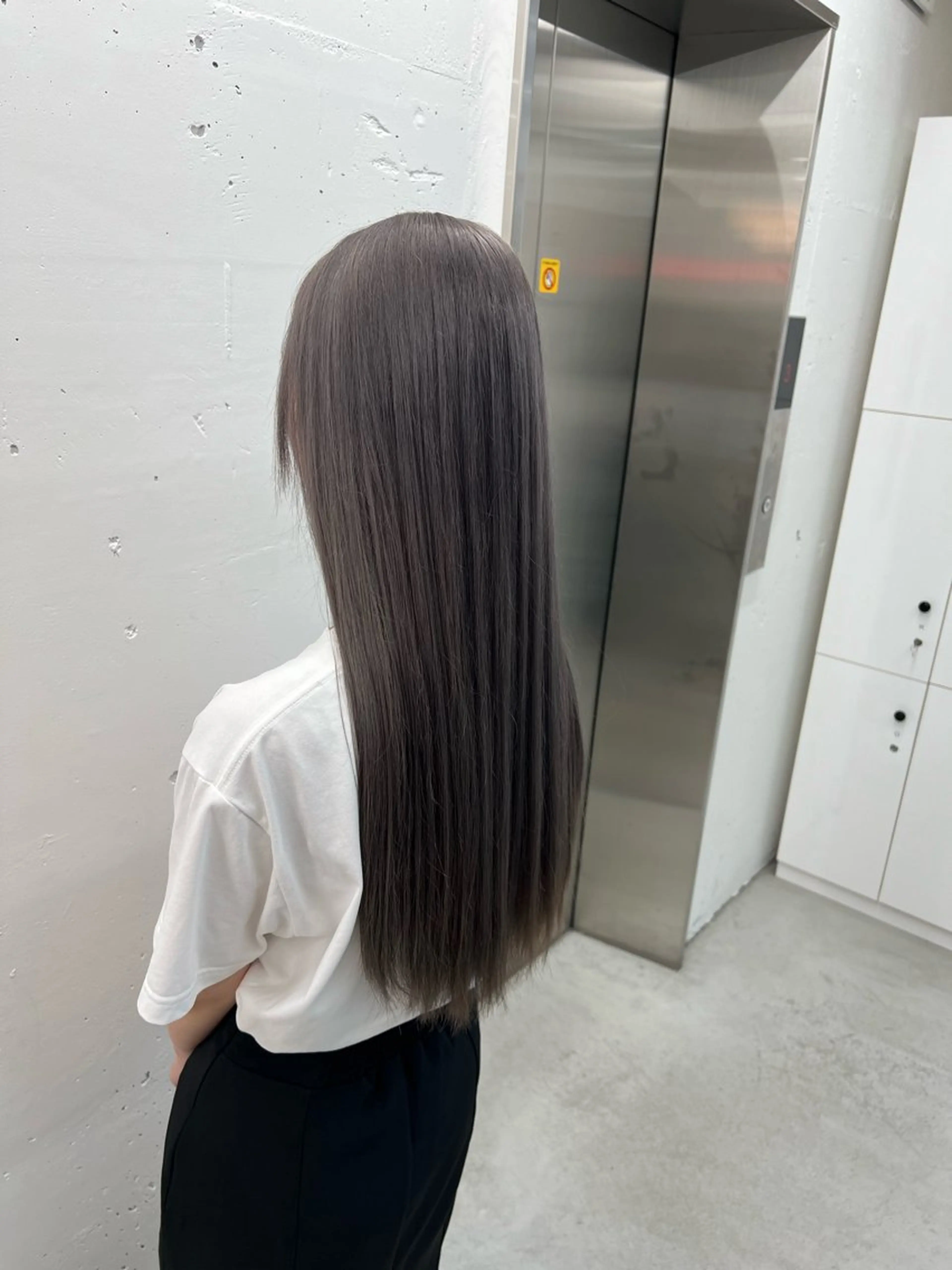 ロング カラー ブリーチ 透明感カラー グレージュ ラベンダーカラー ラベンダーグレージュ カット ヘアカラー トリートメント あすか JILLSTUDIOのヘアスタイル