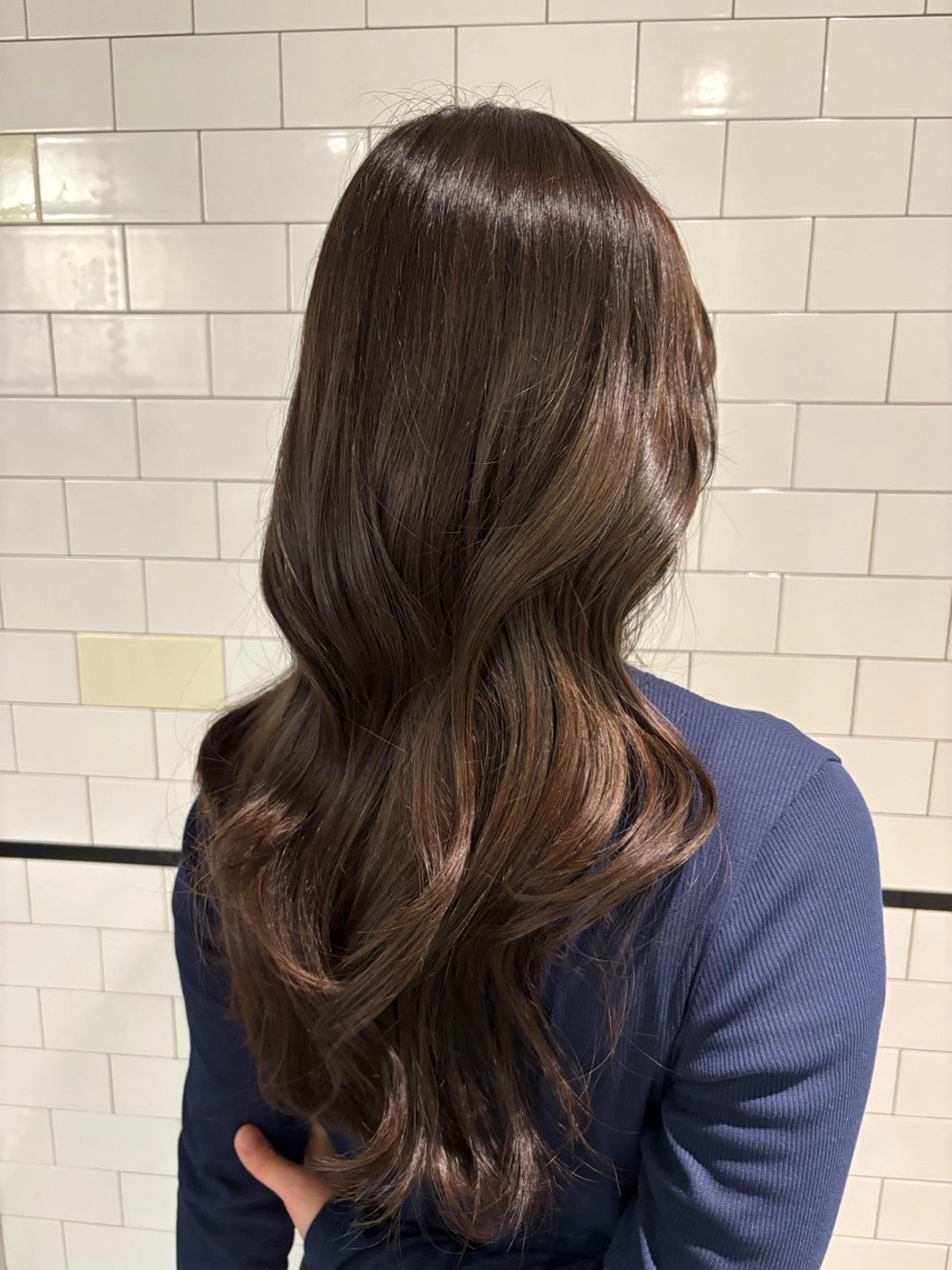 ロング 上田 涼香のヘアスタイル