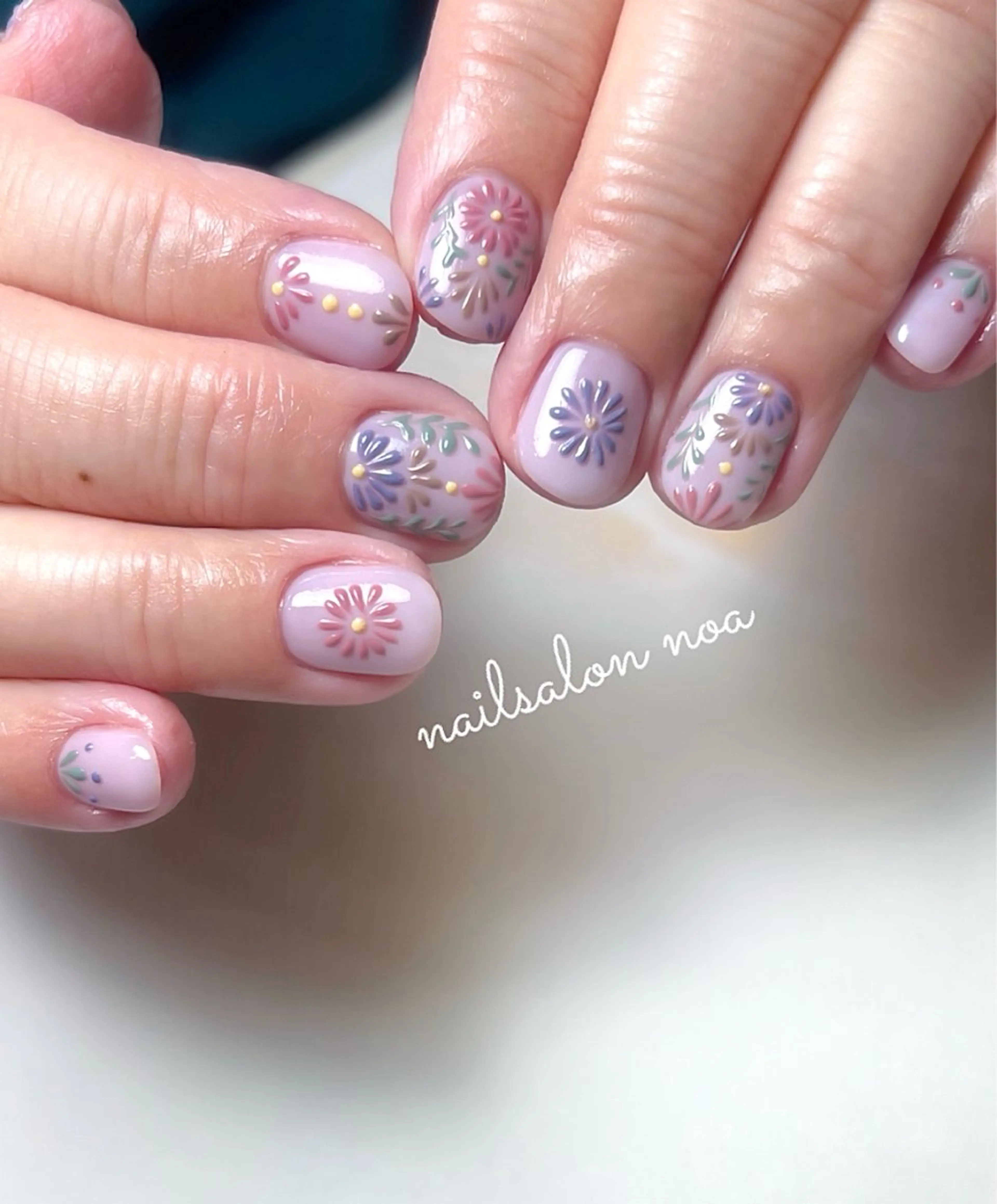 ネイル アートネイル ジェルネイル パラジェル 夏ネイル ハンドネイル noa nail所属・nailist sakiのネイルデザイン