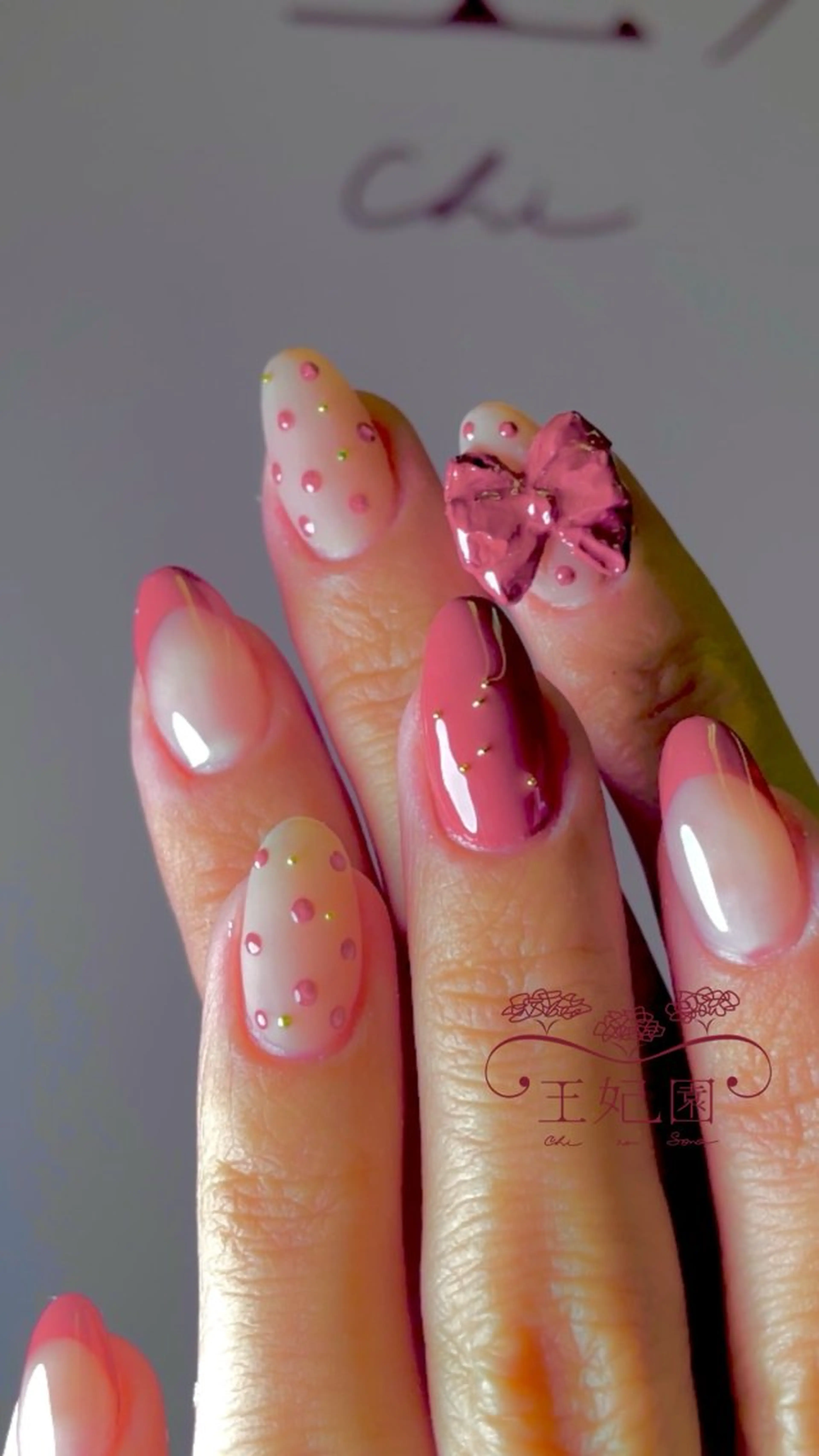 ネイル ジェルネイル ハート キラキラネイル マグネットネイル パラジェル nail salon王妃の園所属・王妃の園 ohinosonoのネイルデザイン