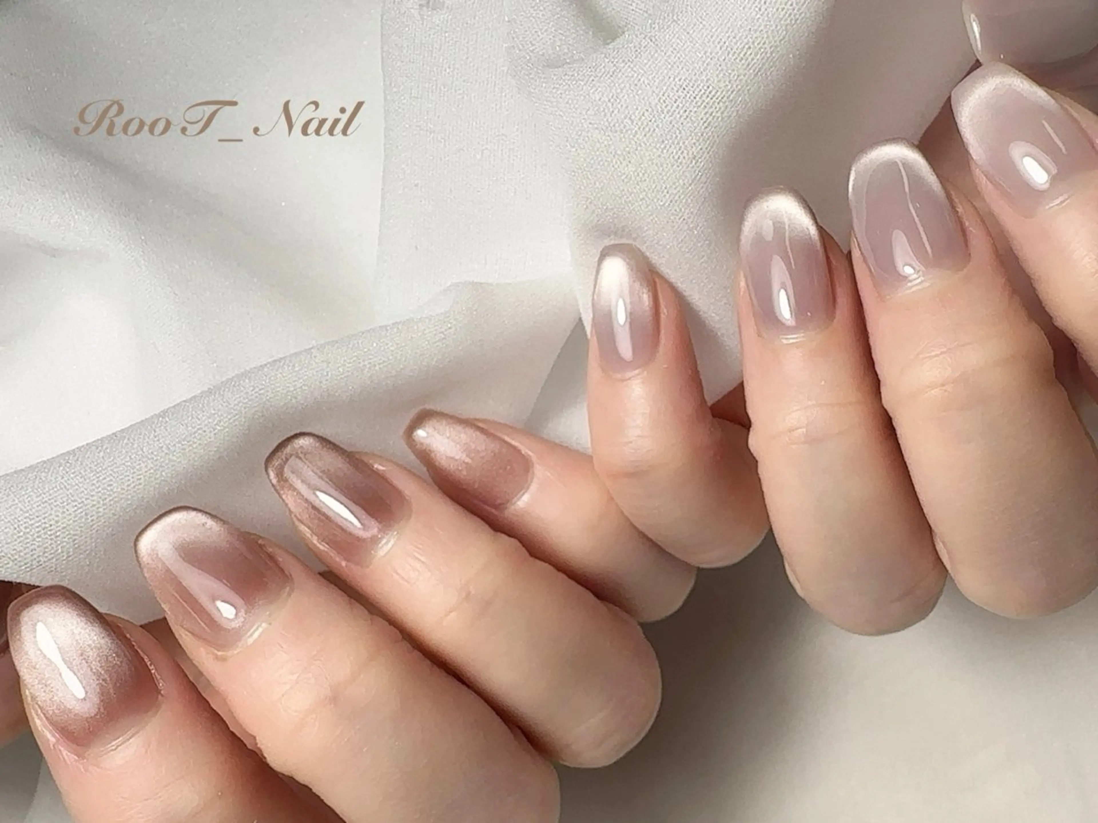 ネイル フレンチネイル マグネットネイル マグネットフレンチ ハンドネイル RooT Nailのネイルデザイン