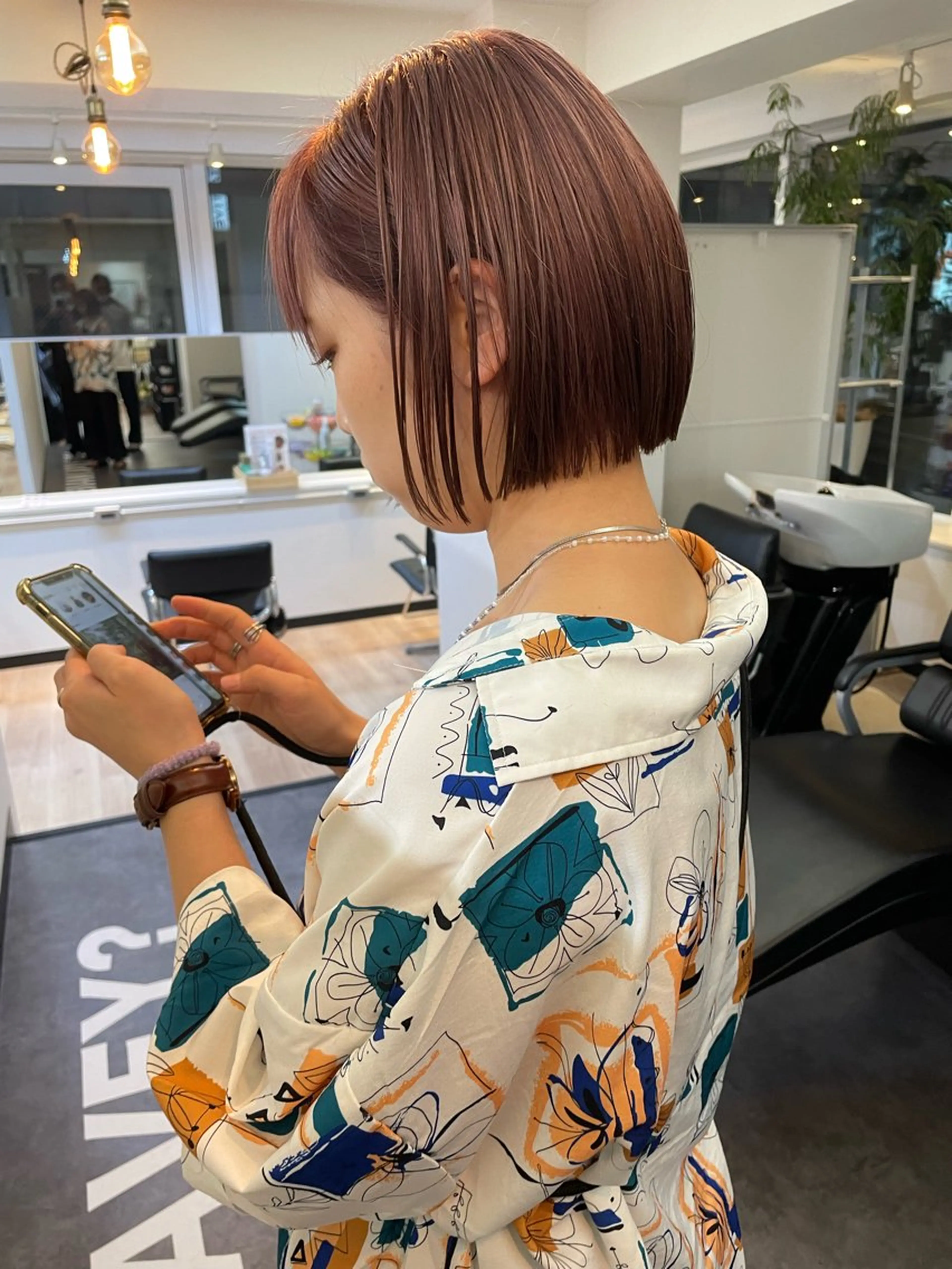 ショート カラー パーマ ヘアアレンジ メンズ キッズ ネイル マツエク・マツパ アイブロウ 成人式 切りっぱなしボブ ショートボブ 子どものヘアアレンジ メンズブリーチ ゆうか/ カットモデル募集のヘアスタイル