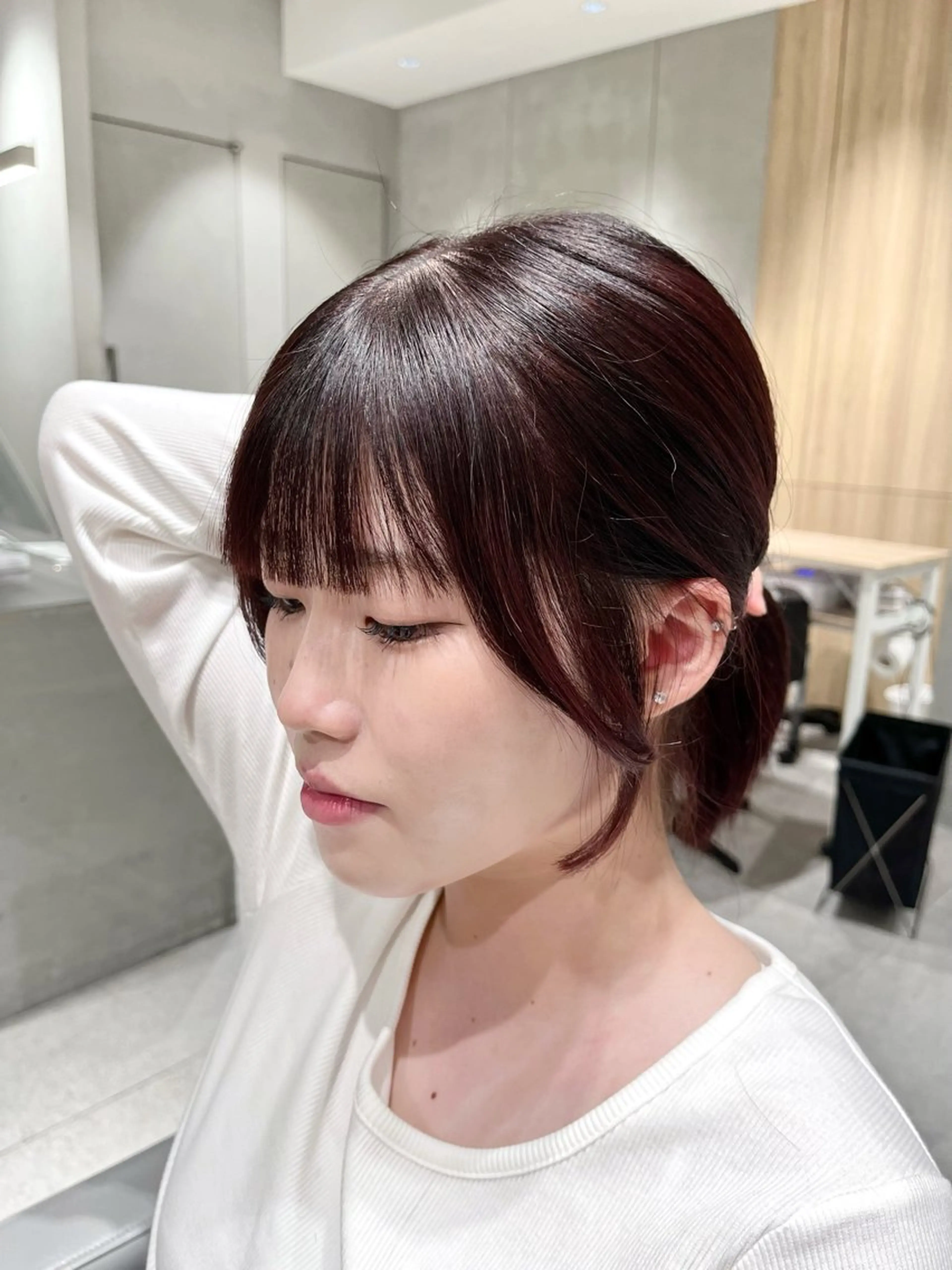 ミディアム カラー 顔周りカット ツチド ハナのヘアスタイル