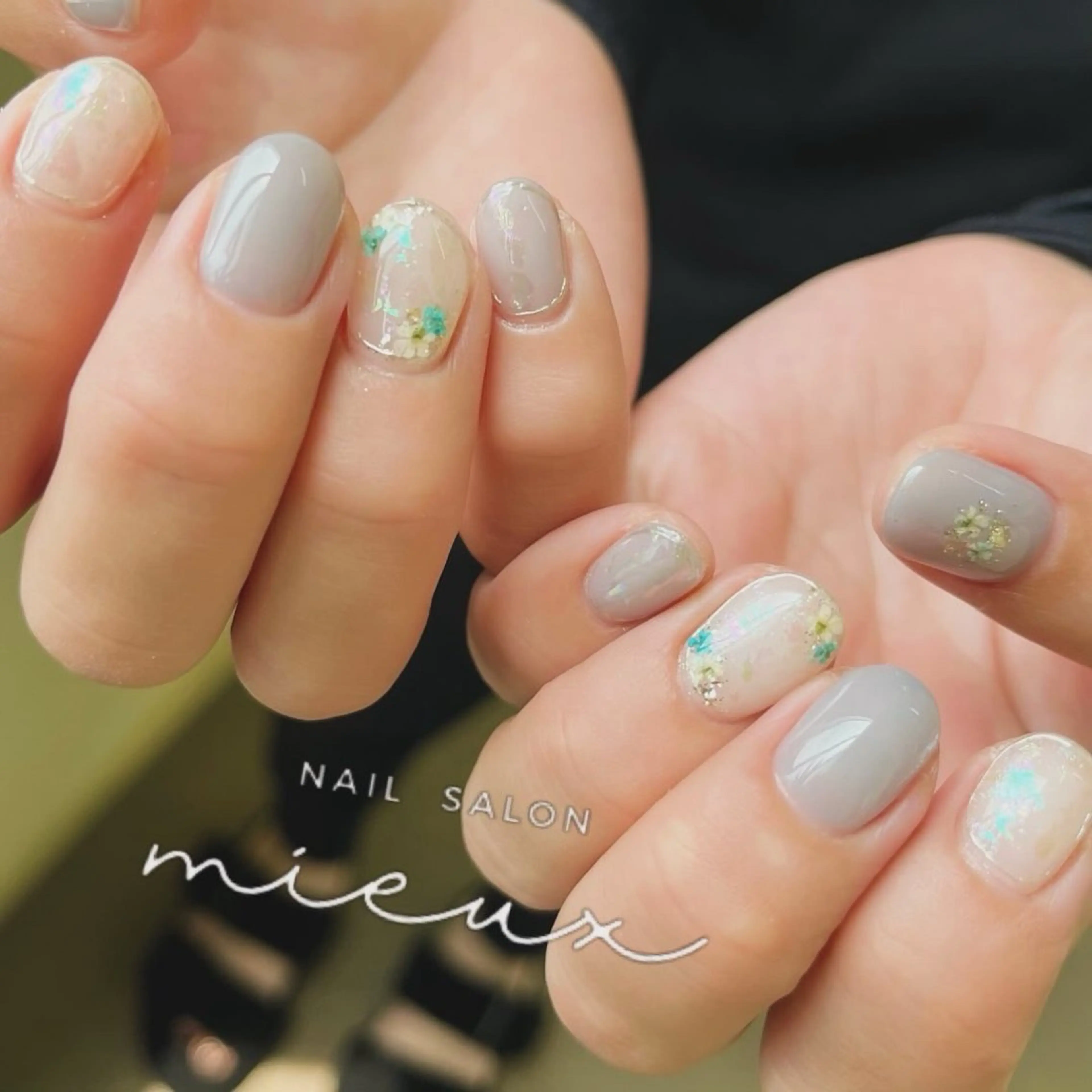ネイル ハンドネイル mieux ariiiのネイルデザイン