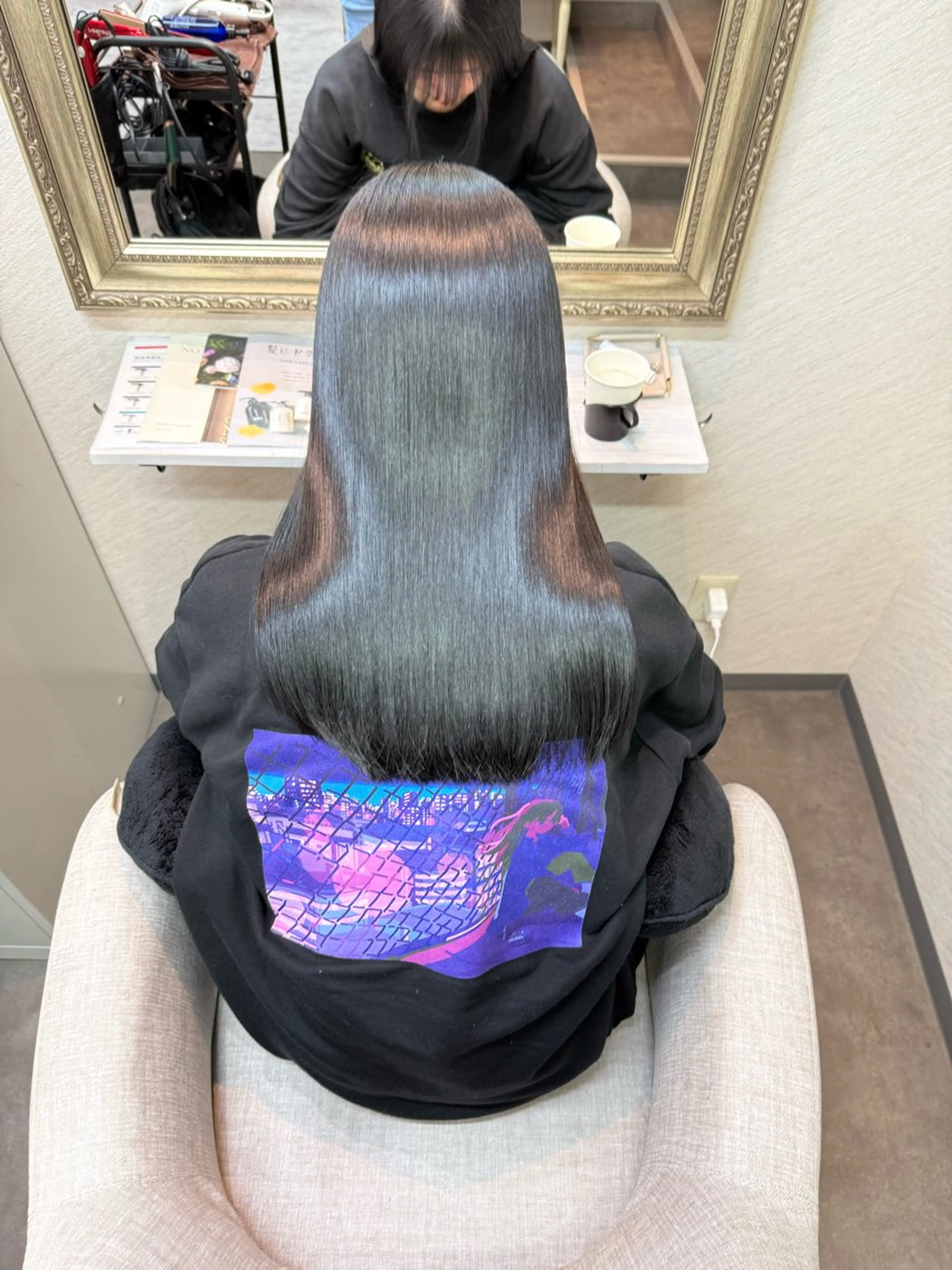 ロング ヘアカラー トリートメント ヘッドスパ アンナ 髪質改善/縮毛矯正のヘアスタイル