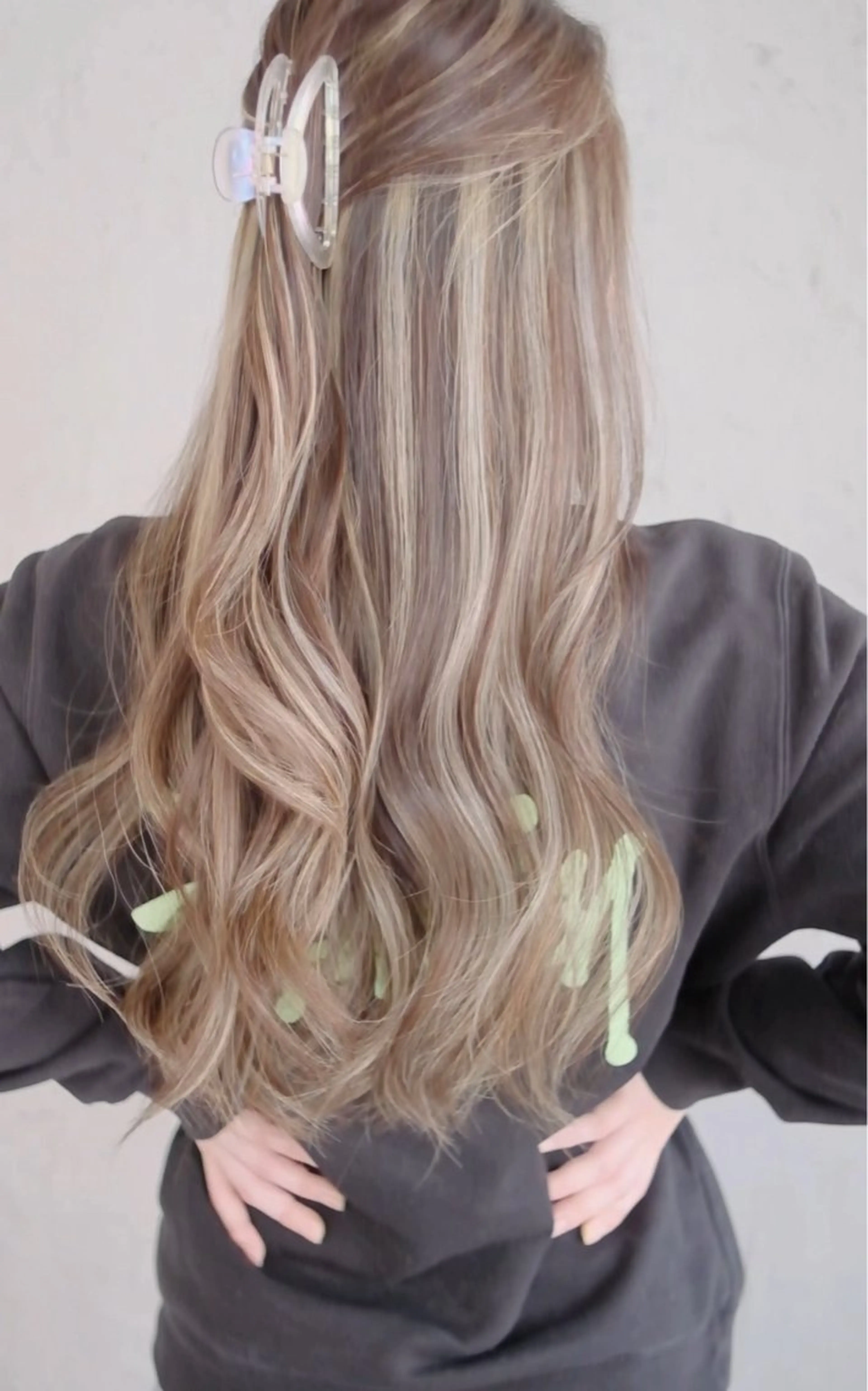 ロング カラー デザインカラー ハイライトカラー ハイライト ヘアカラー Mariana/ 鶴原-ハイライトのヘアスタイル
