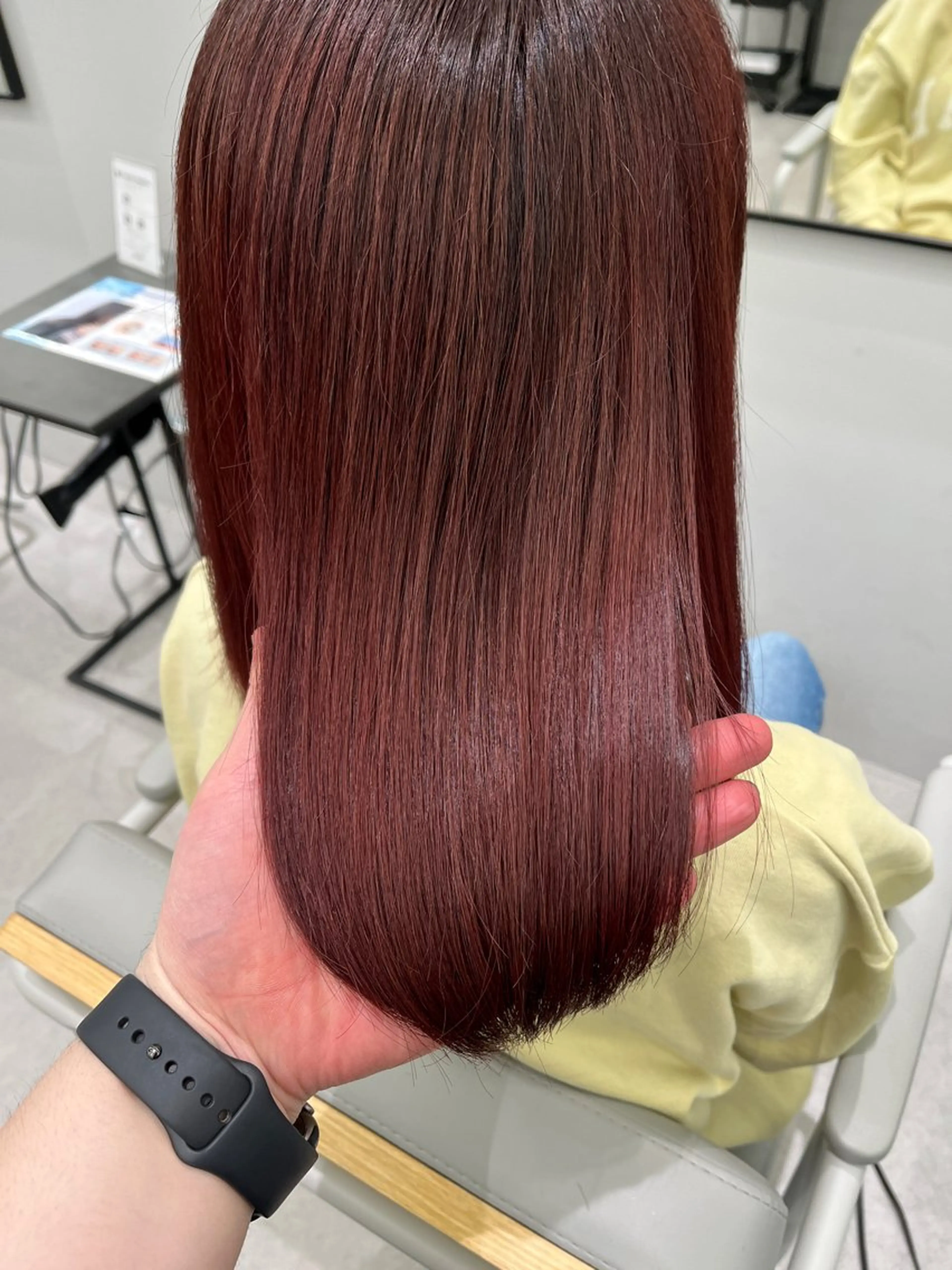 ミディアム カラー カット ヘアカラー トリートメント 菅 樹希弥のヘアスタイル