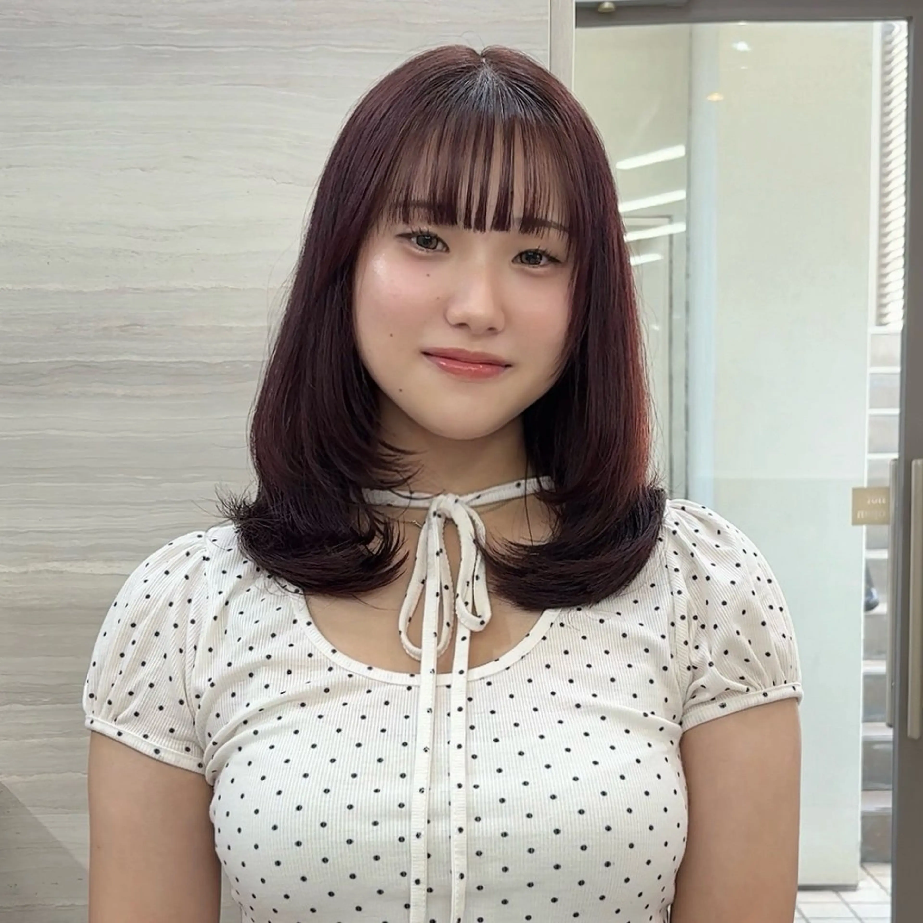 ミディアム カラー ブリーチ ブリーチなしカラー ピンクカラー レイヤーカット カット ヘアカラー The Path ARENのヘアスタイル