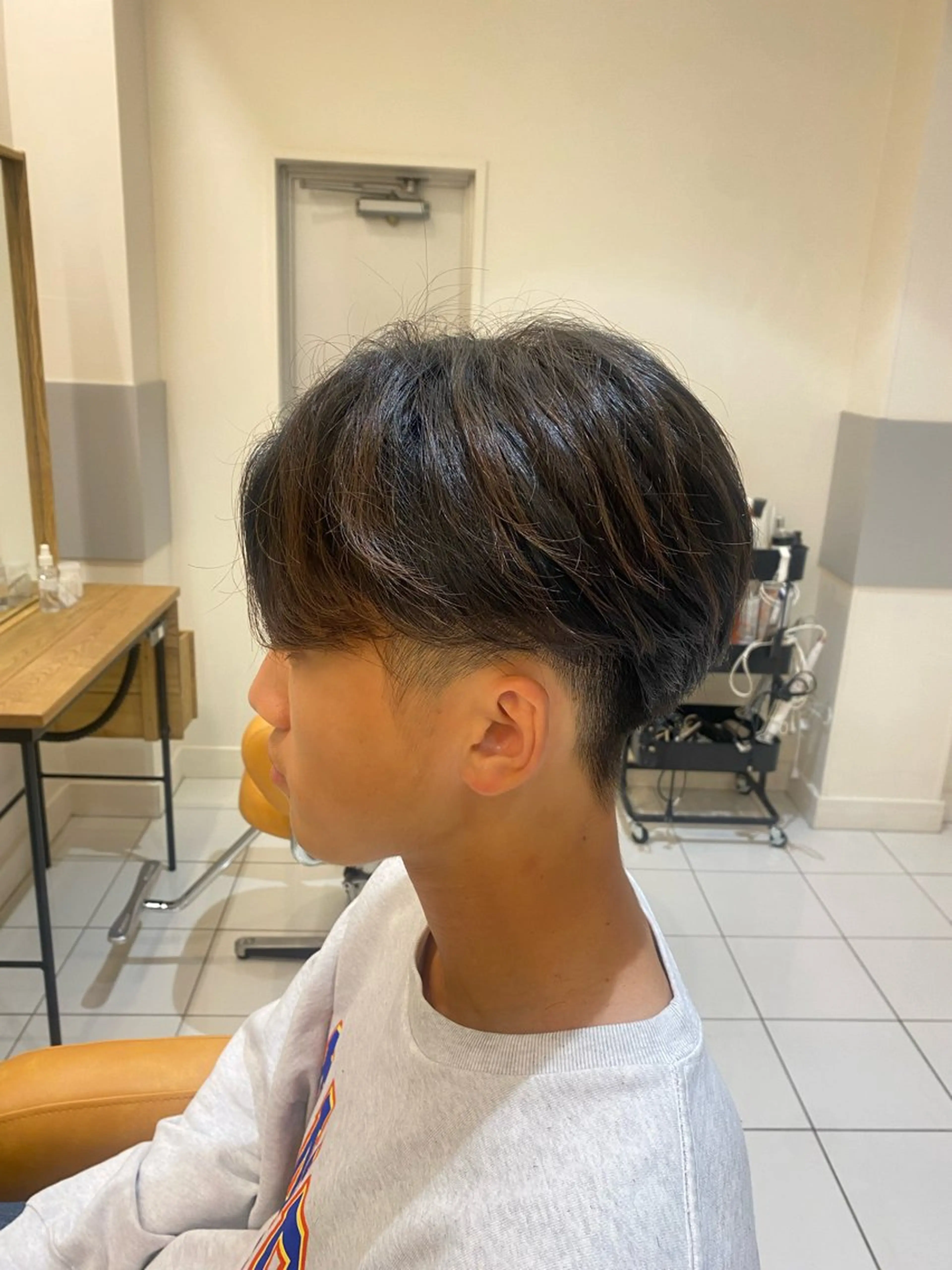 メンズ センターパート 艶カラー/パーマ まりん🌟のヘアスタイル