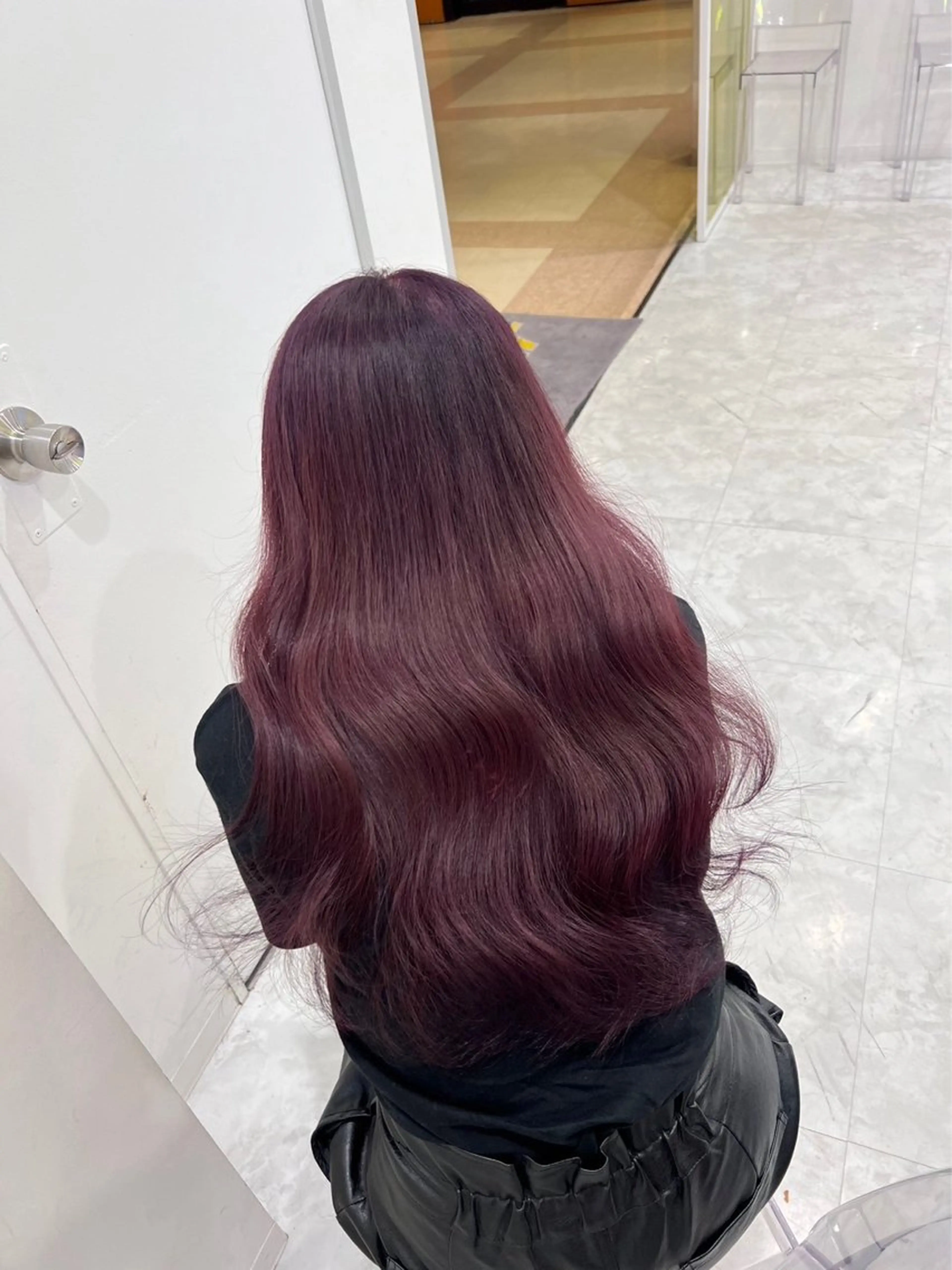 ロング カラー ヘアカラー トリートメント ヘアセット ガーリー♡女の子っぽ ヘア♡ピンクカラー♡のヘアスタイル