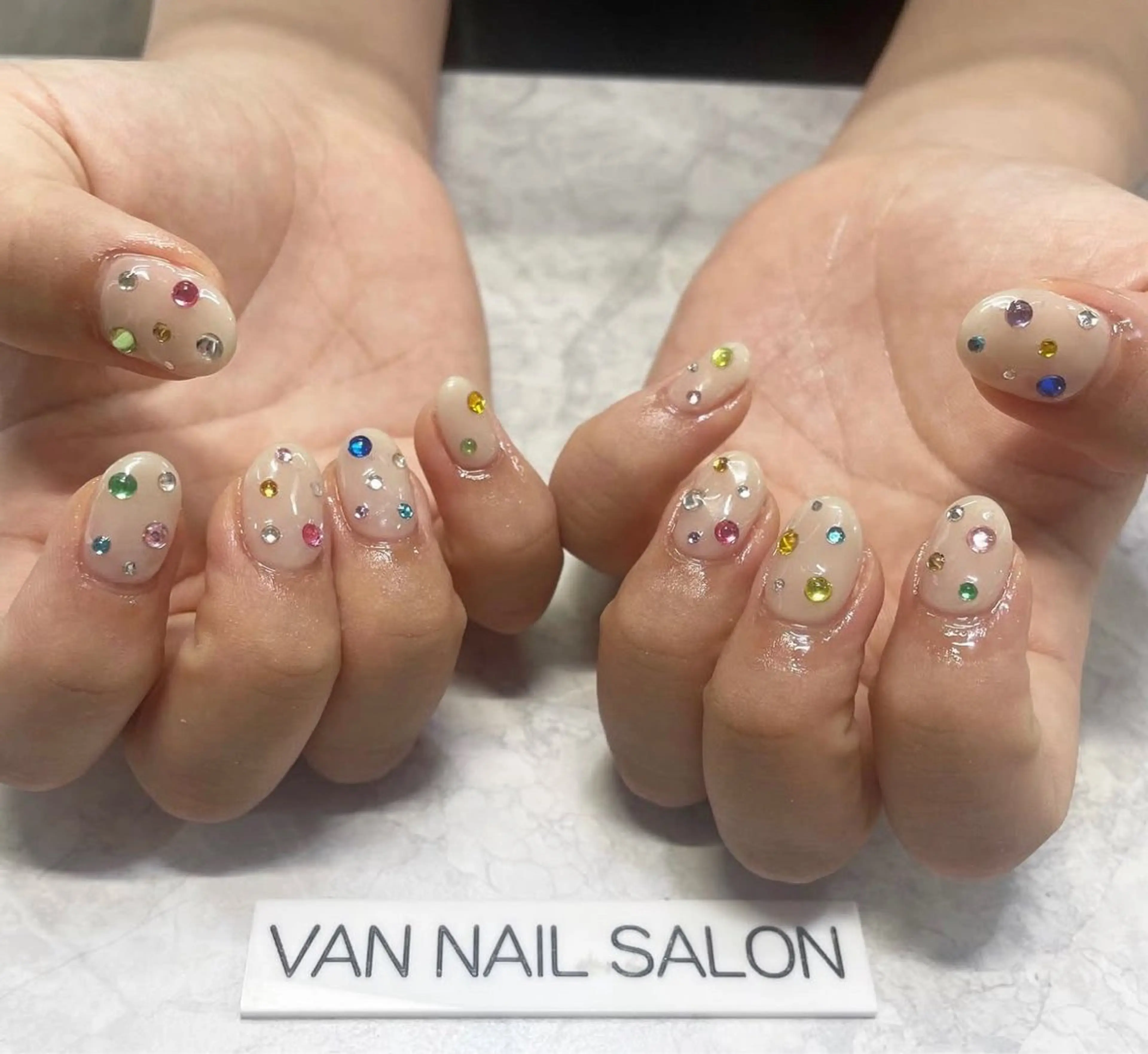 ネイル ハンドネイル Van Nail 本厚木店所属・Van Nail Salonのネイルデザイン