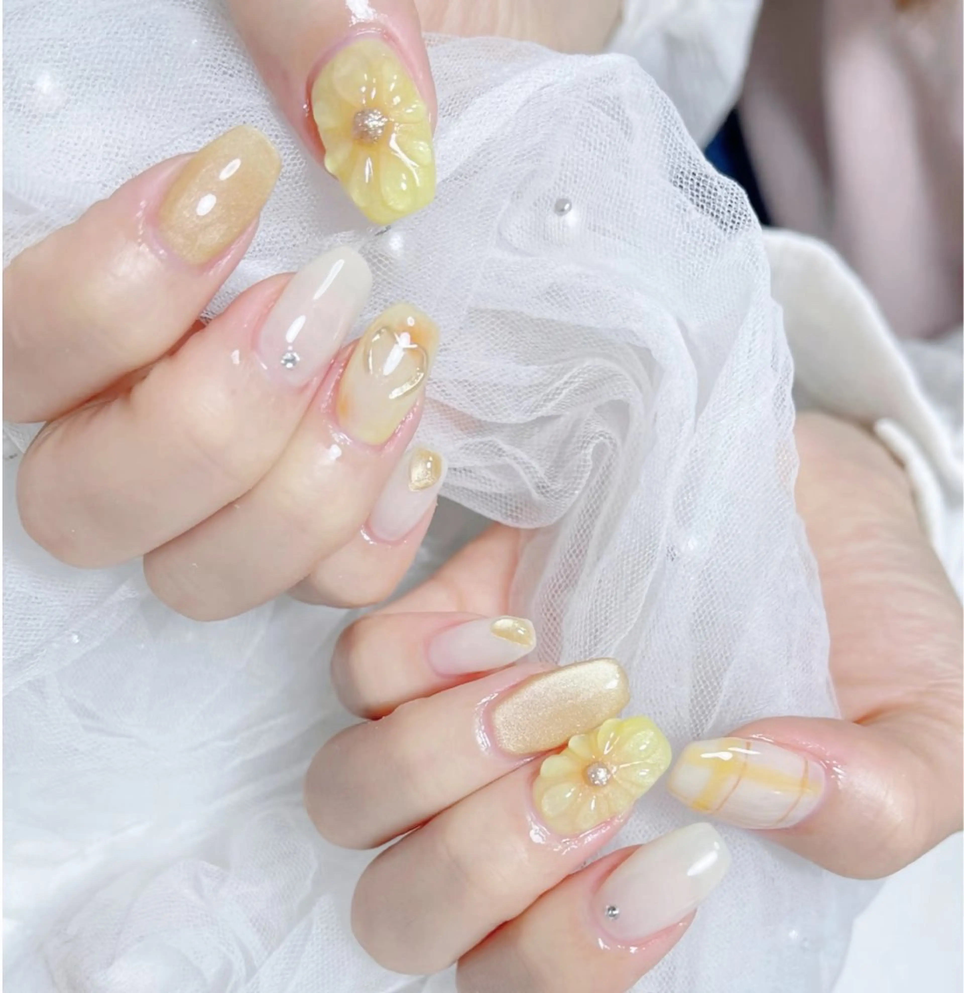 ネイル フレンチネイル グラデーション ニュアンスネイル オフィスネイル 春ネイル ハンドネイル Mimo beau ty   salonのネイルデザイン