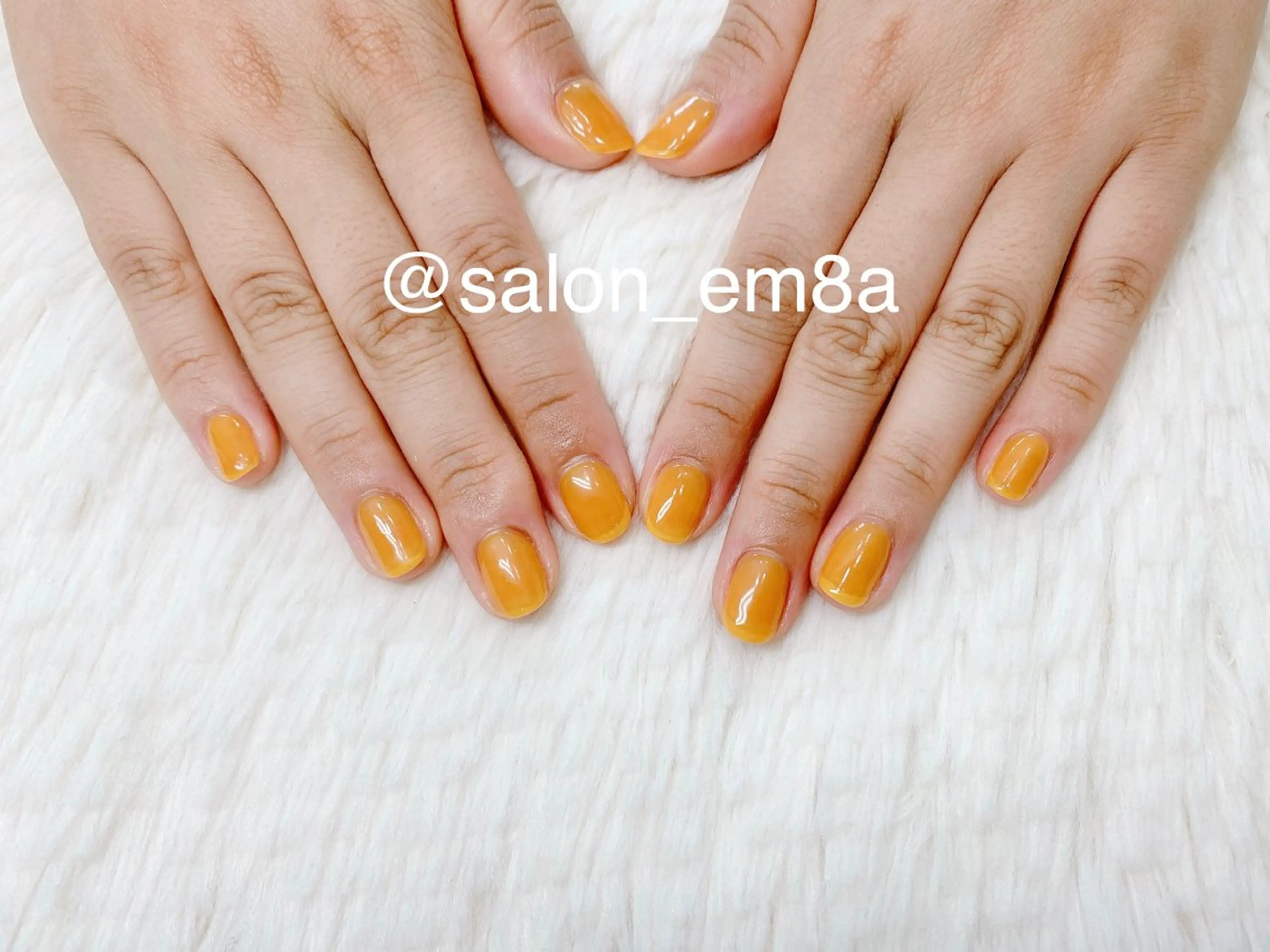 ネイル ジェルネイル ワンカラーネイル ハンドネイル salon EM&A emiのネイルデザイン