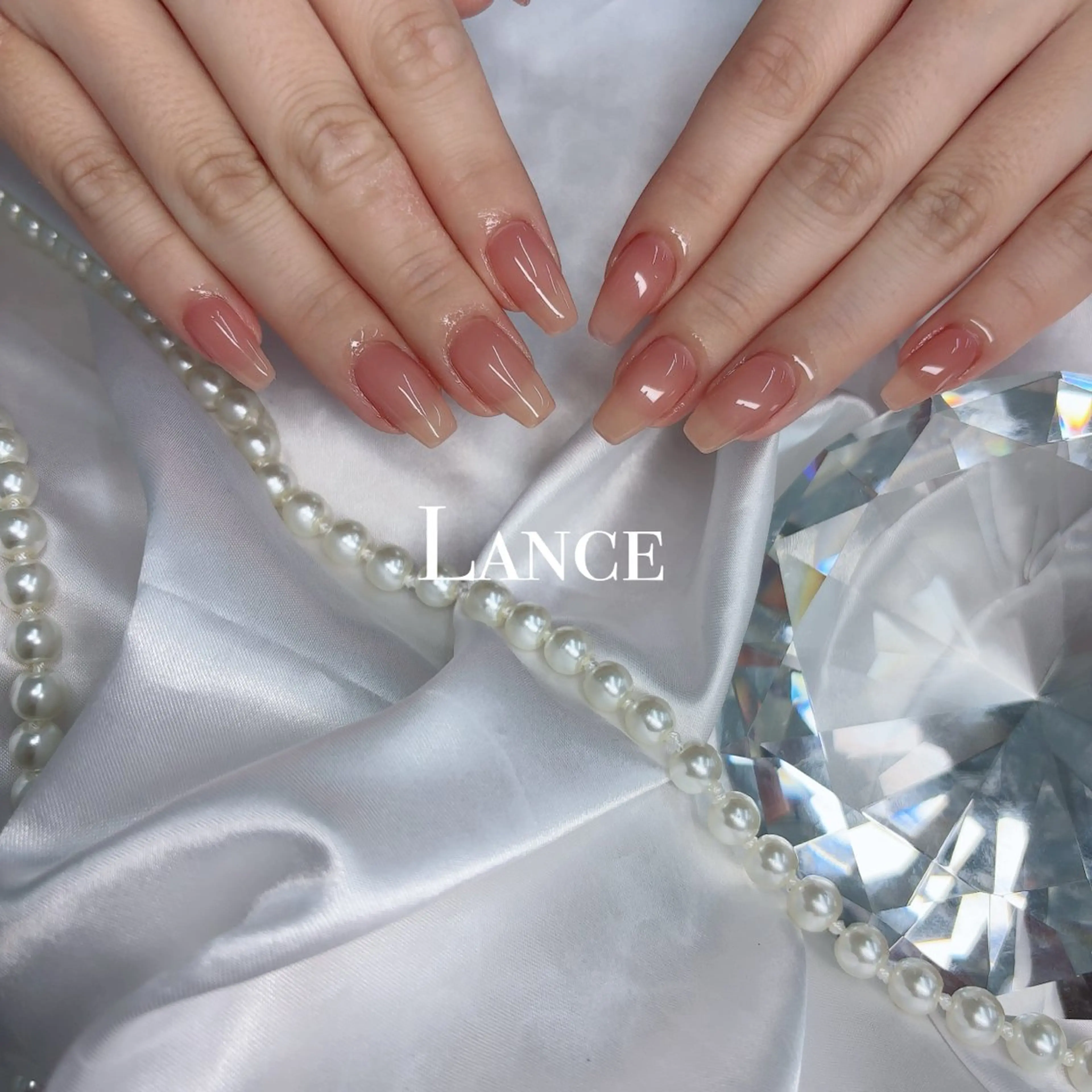 ネイル オーロラネイル フットネイル 氷ネイル・うるうるネイル キラキラネイル 韓国ネイル ハンドネイル Lance nailのネイルデザイン