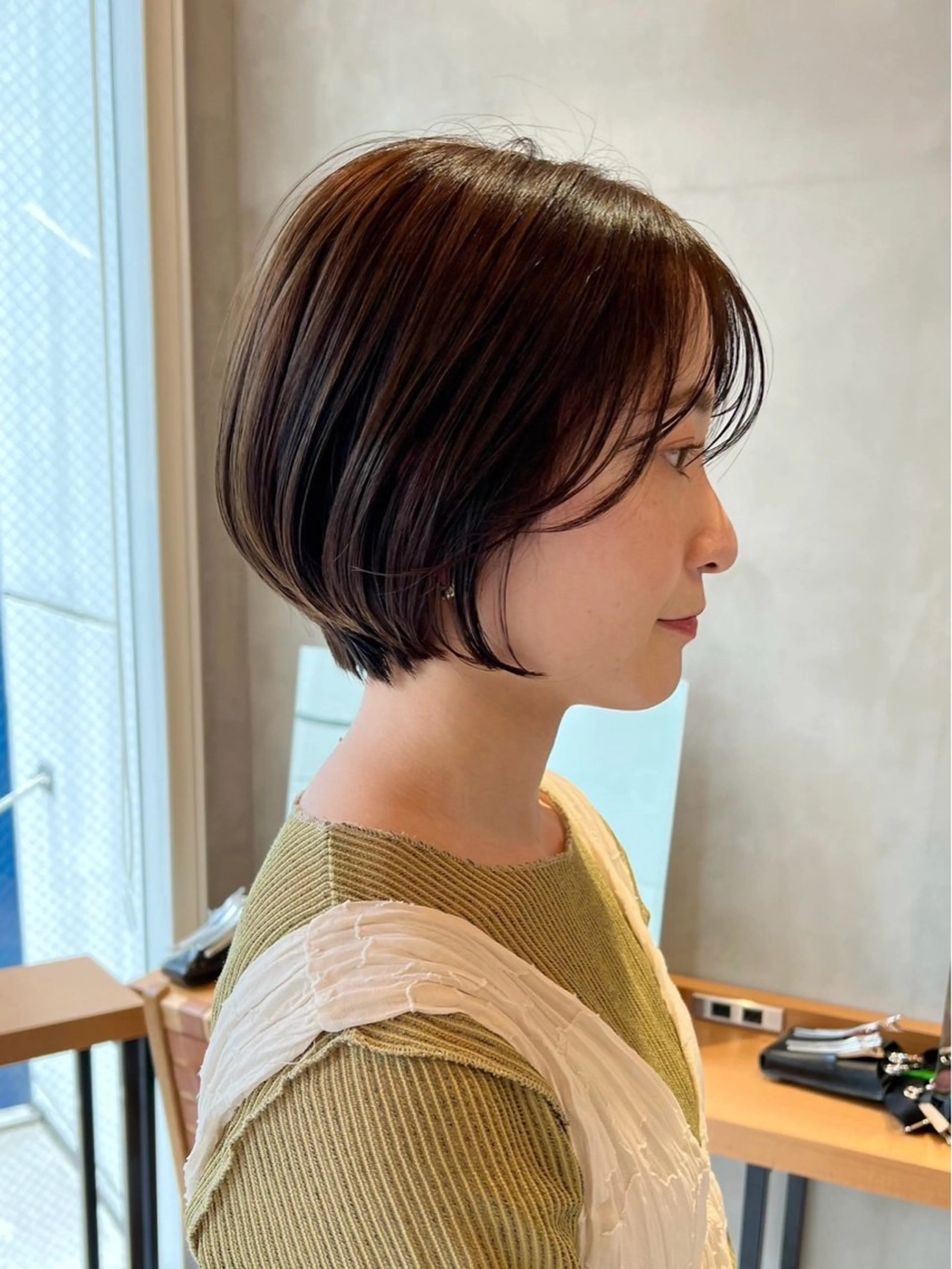 ショート カット センターパート/ 暖色カラーayuのヘアスタイル