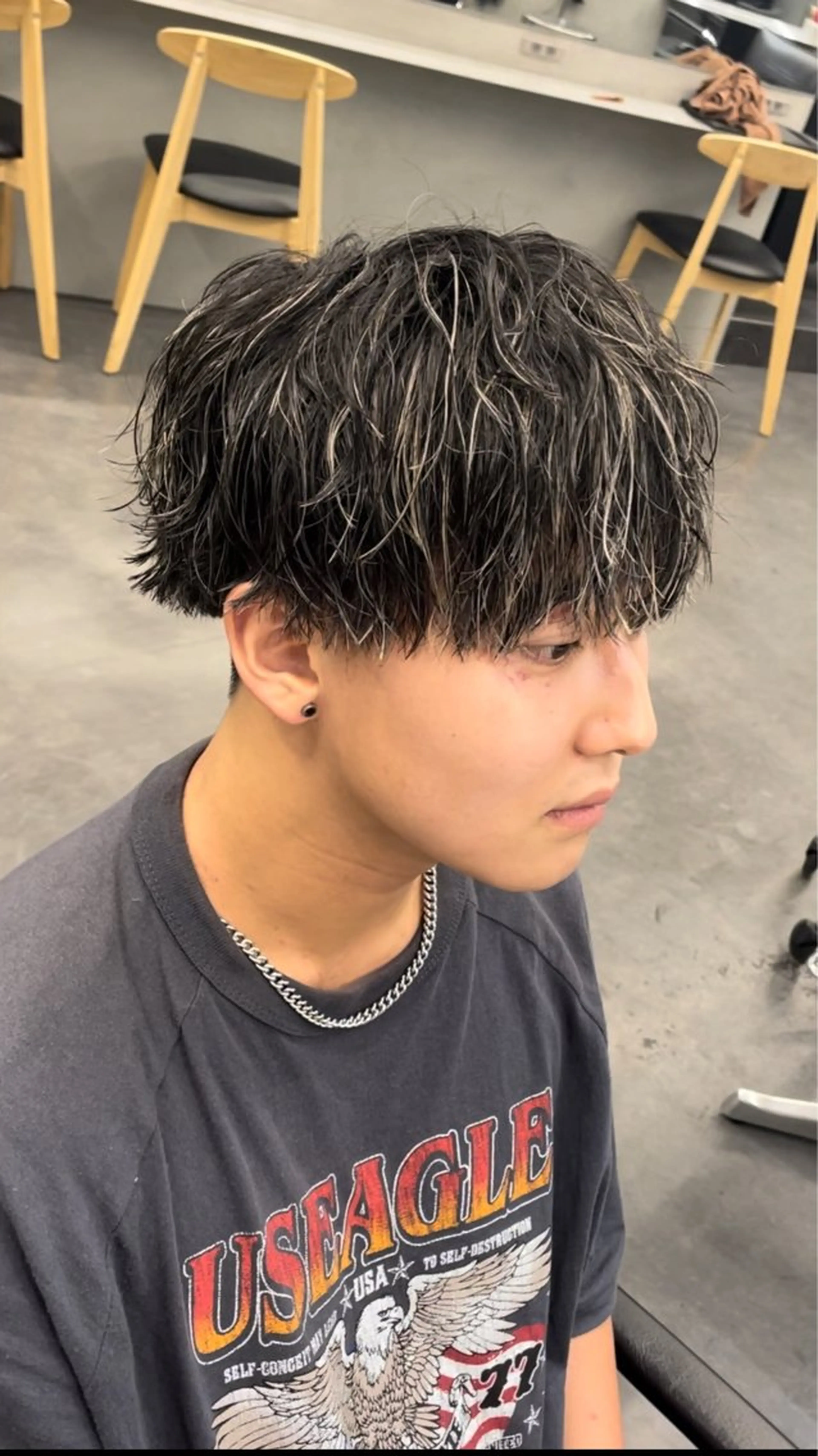 カラー パーマ メンズ メンズパーマ ツイストスパイラルパーマ 波巻きパーマ ニュアンスパーマ スパイラルパーマ fifth リュウセイのヘアスタイル