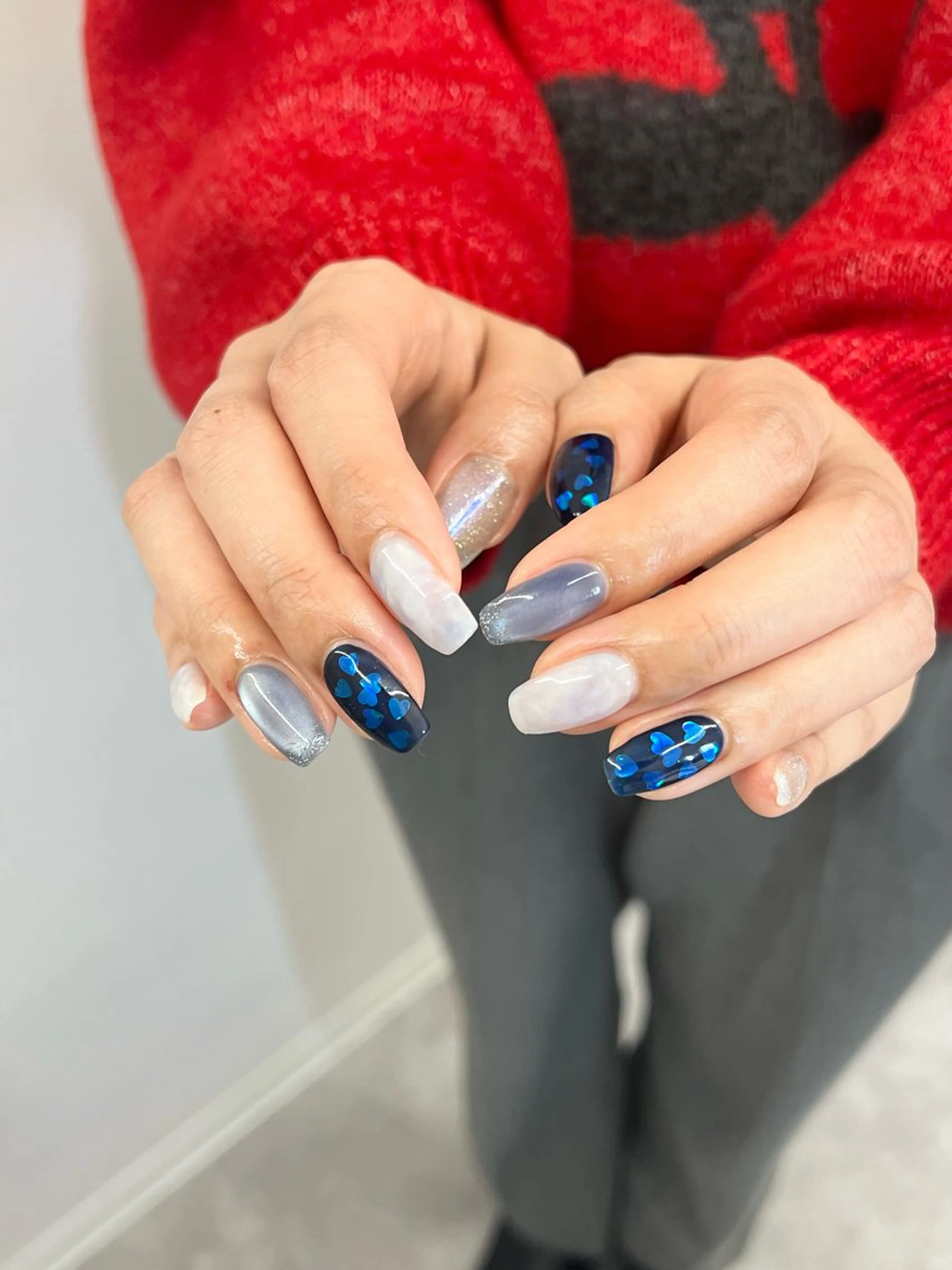 ネイル ブルー ジェルネイル ハート マグネットネイル ネイビー ハンドネイル ハンドケア Bana_ Nailのネイルデザイン