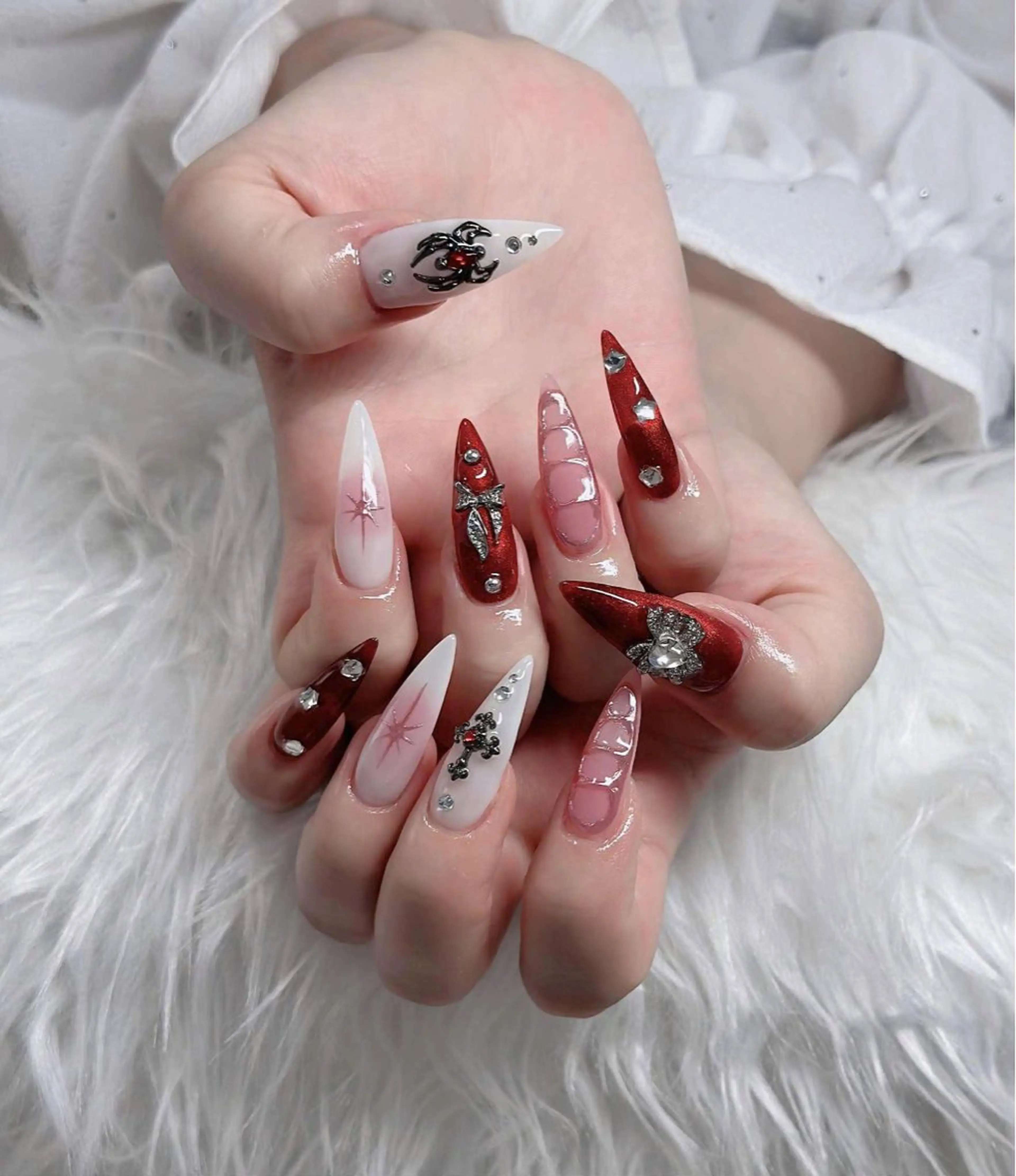 ネイル オーロラネイル フレンチネイル ジェルネイル ハロウィン キラキラネイル ハンドネイル H.baby Nail Salonのネイルデザイン