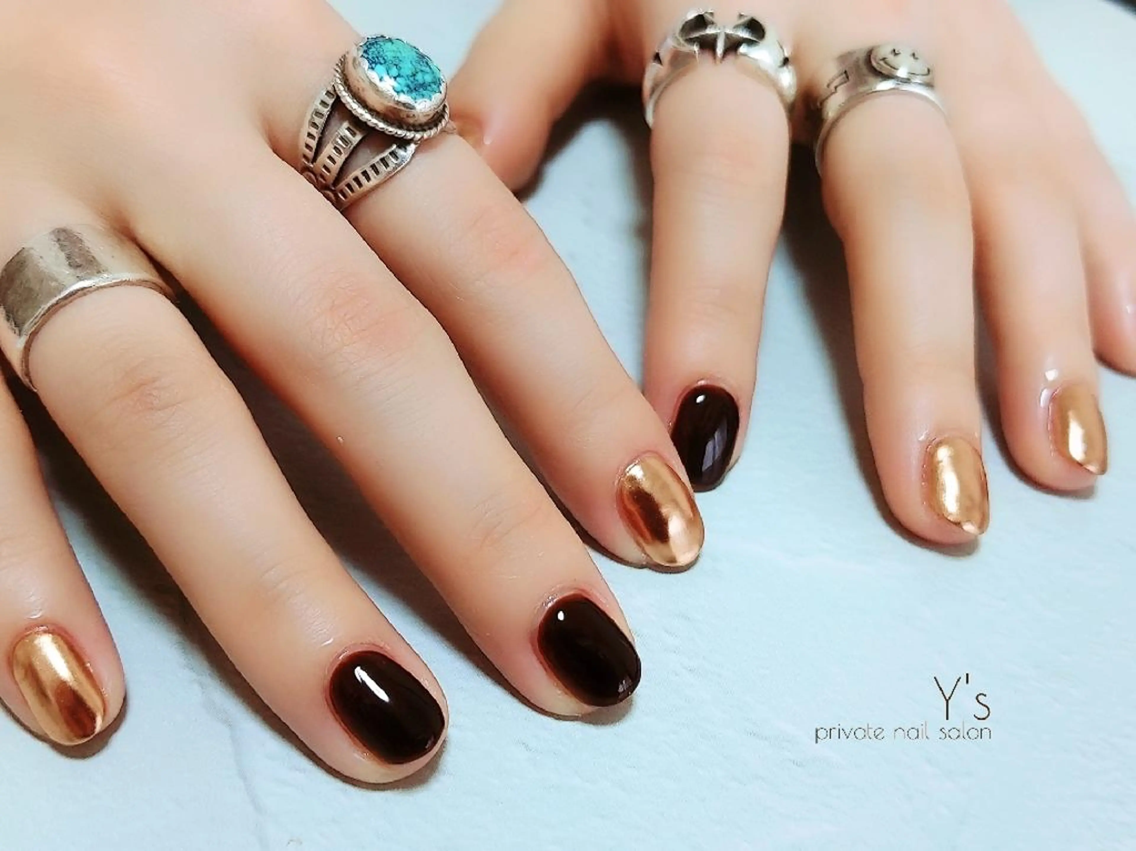 ネイル ミラーネイル ハンドネイル YUMI NAGAI  のネイルデザイン