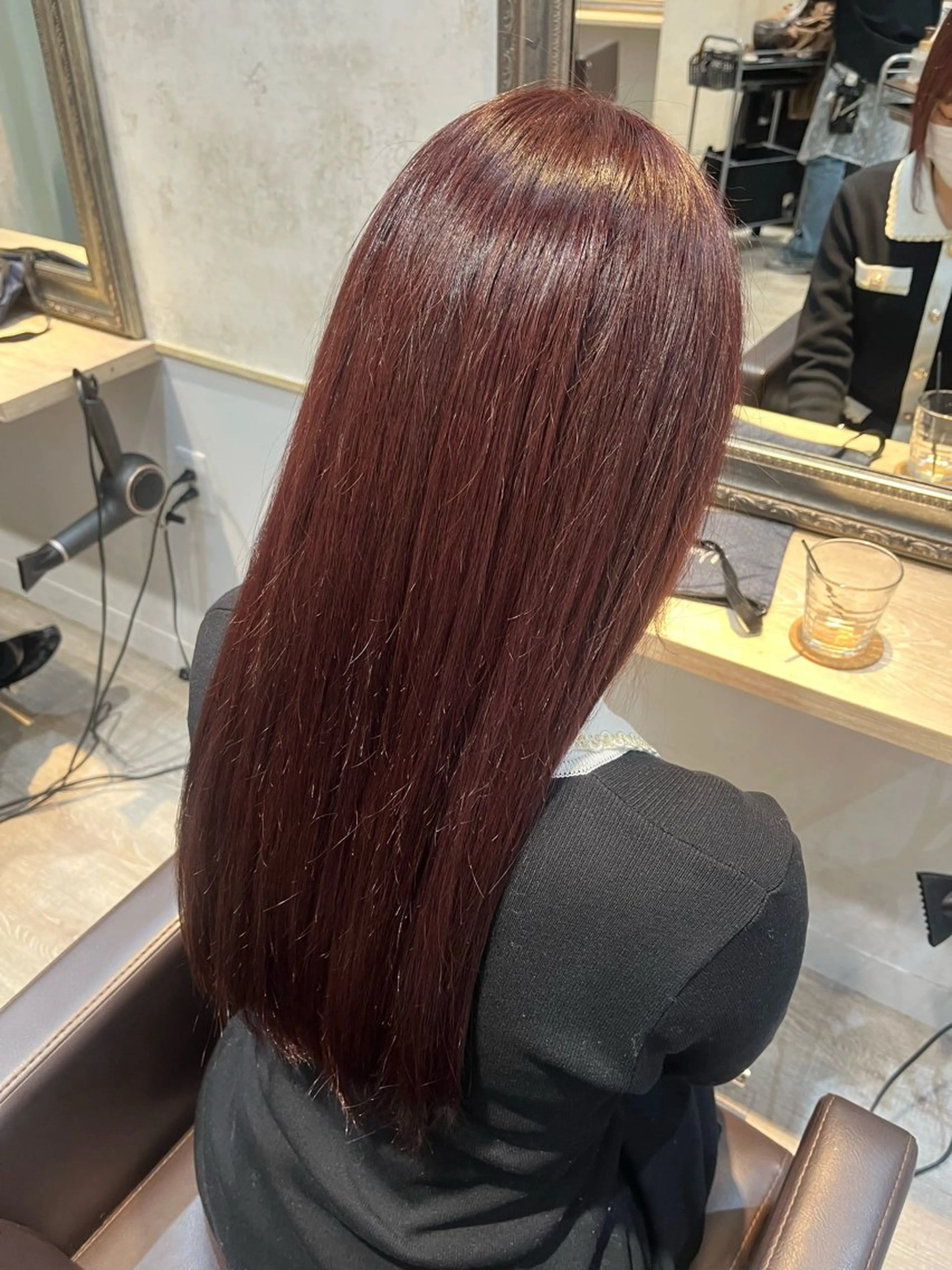 ロング カラー ブリーチ ブラウンカラー ピンクカラー ピンクブラウン Lutia新宿　せき ゆうみのヘアスタイル