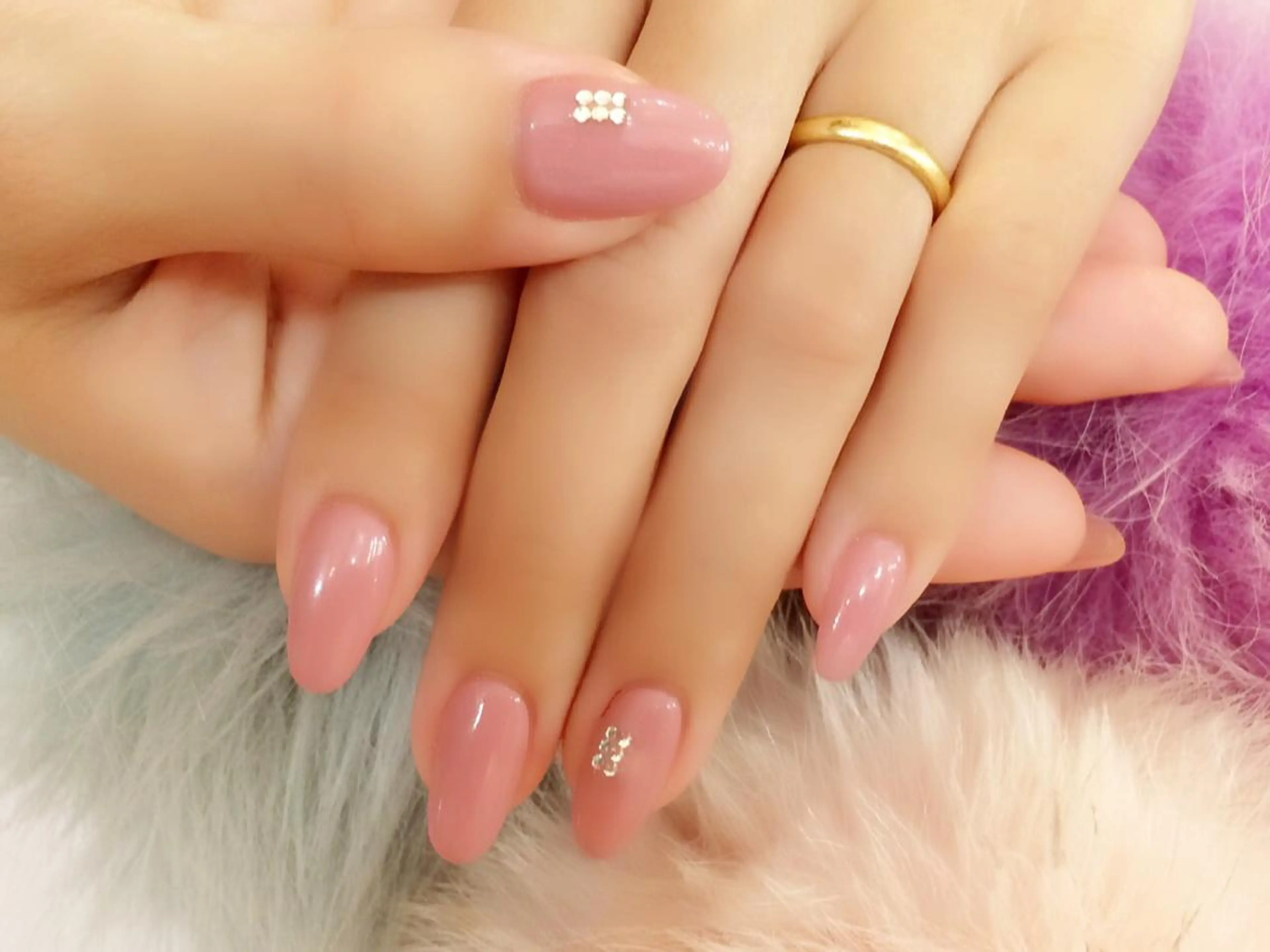 ミディアム ネイル アートネイル フットネイル キラキラネイル スカルプネイル ストーンネイル NAILSGOGO shibuyaのネイルデザイン