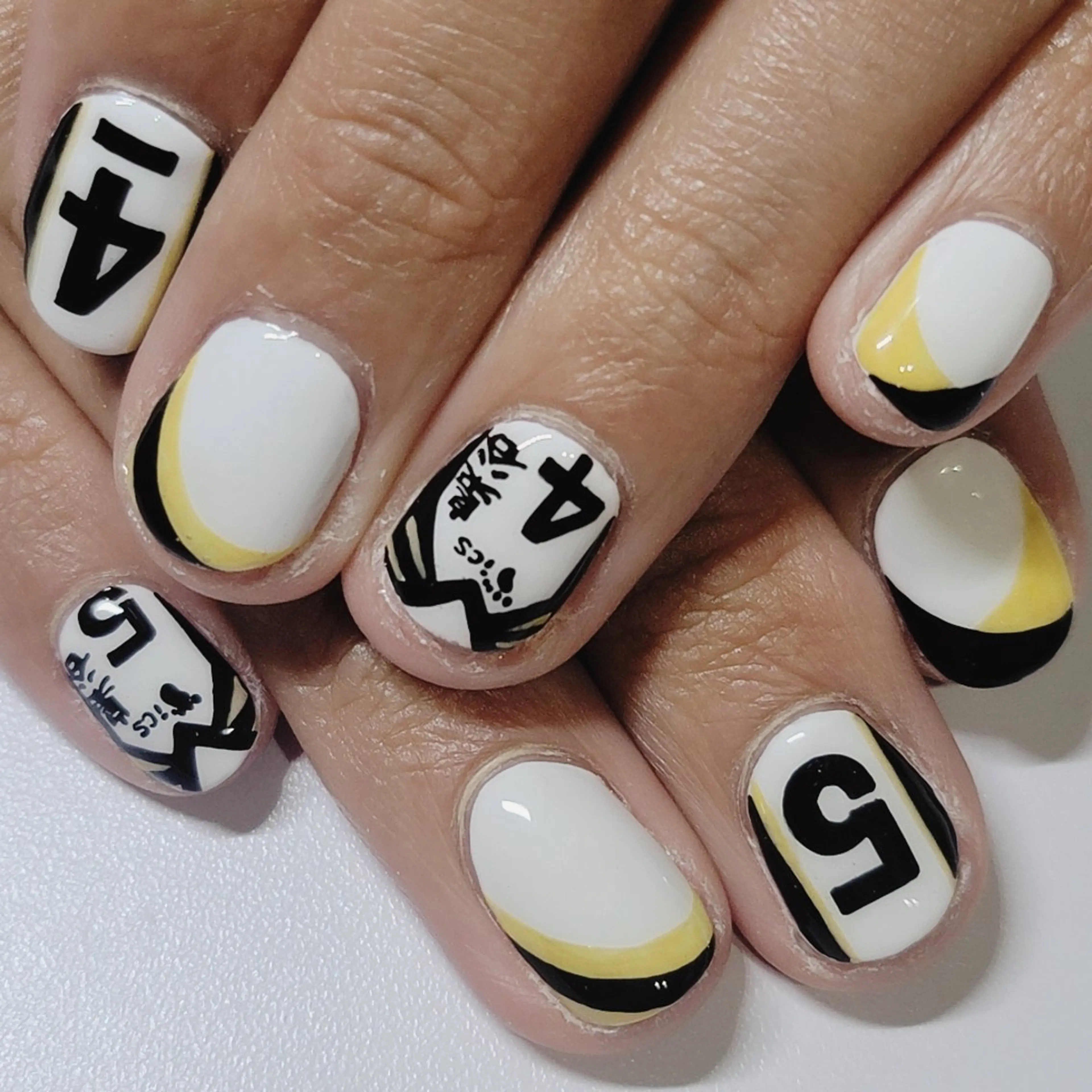 ネイル アートネイル ワンカラーネイル ホワイト ハンドネイル よしだ ひろきのネイルデザイン