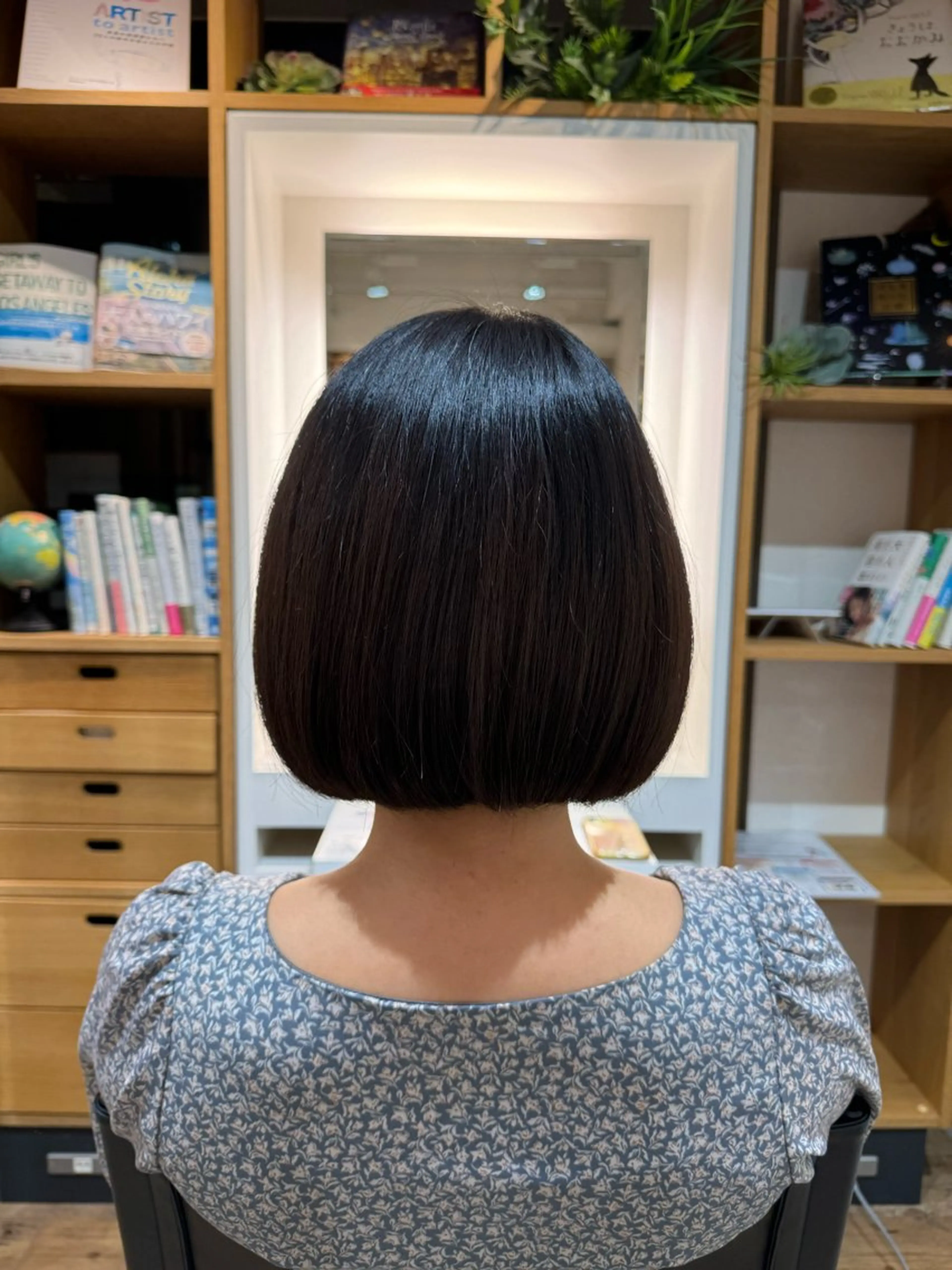 ミディアム afloatkobe所属・美髪/髪質改善 川口凌弥のヘアスタイル