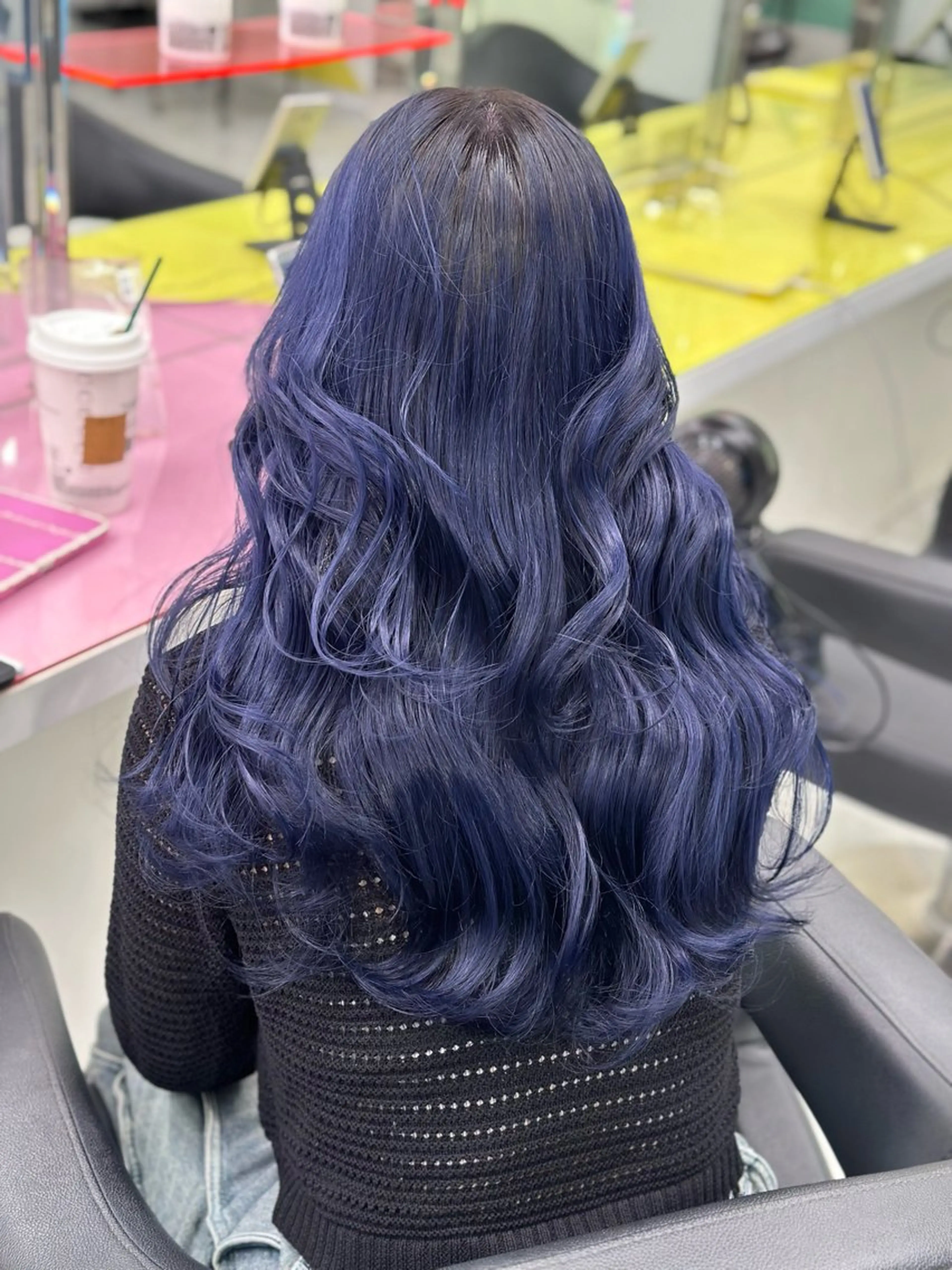 ロング カラー ヘアアレンジ 🌈艶カラー/ 韓国風レイヤーカットのヘアスタイル