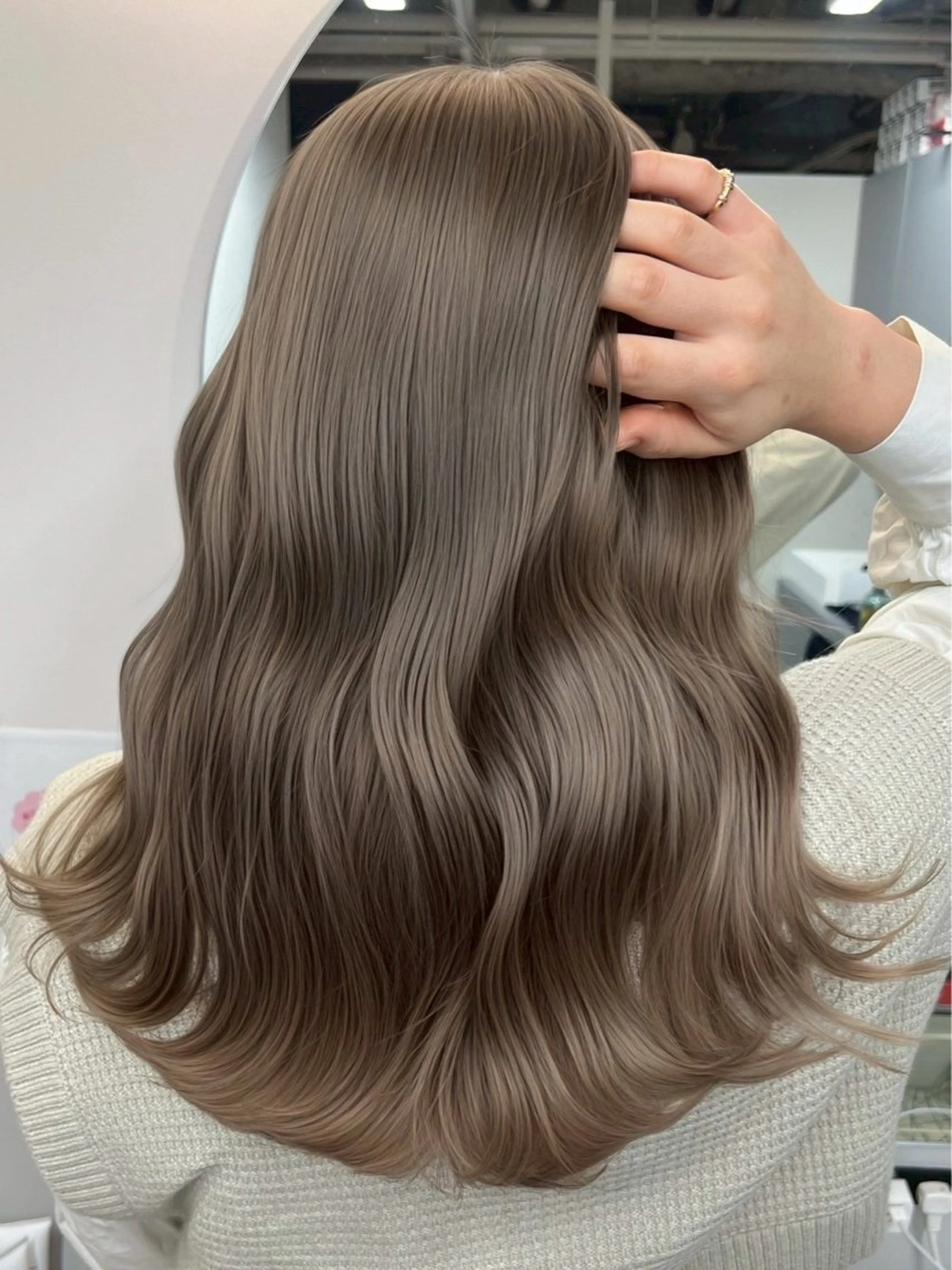 ロング カラー 透明感カラー グレージュ レイヤーカット カット ヘアカラー トリートメント 韓国ヘア/レイヤー/ 顔まわり足立遥奈のヘアスタイル