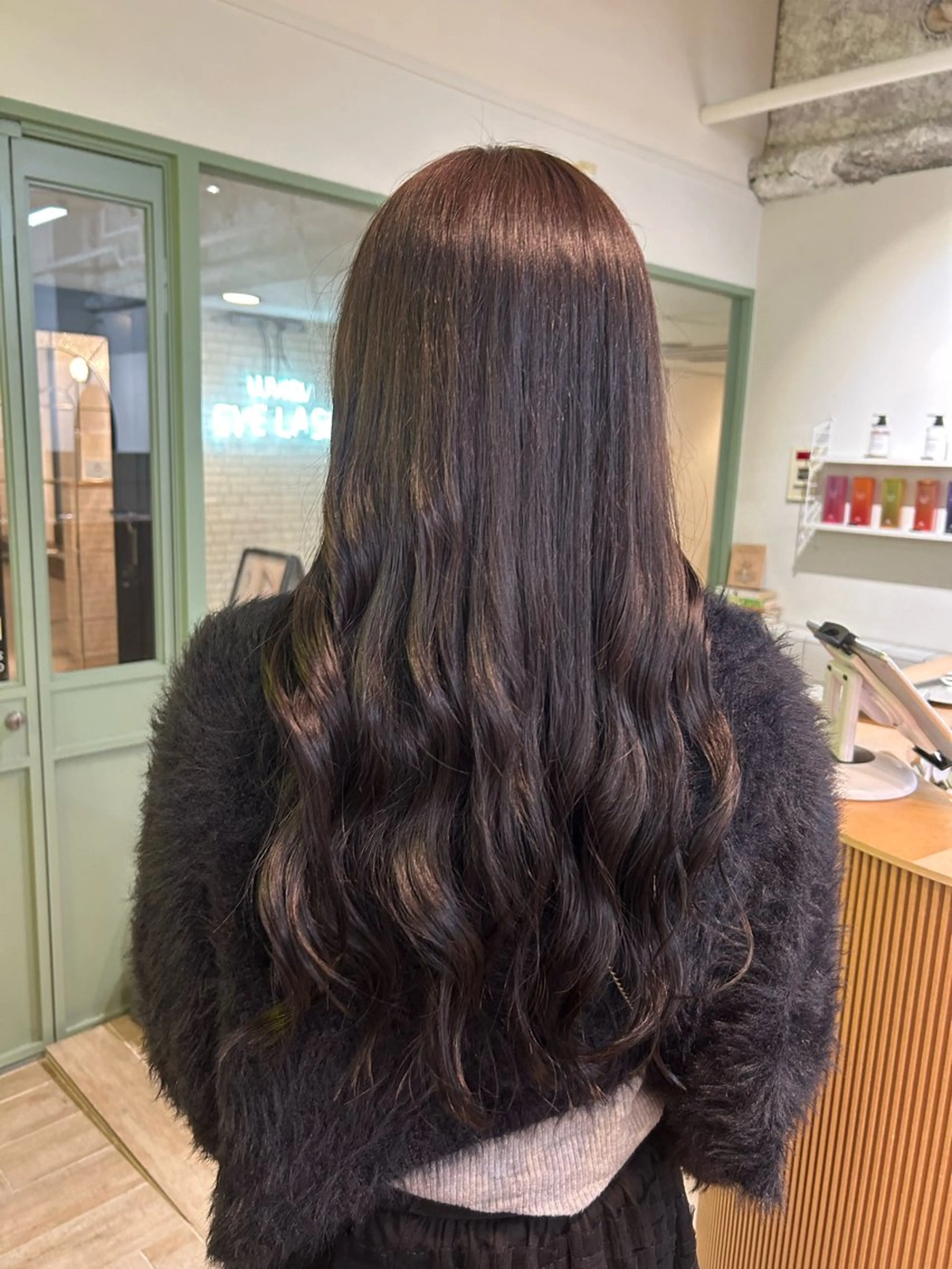 カラー ヘアカラー ベージュ/ダブルカラ ー/新潟駅/青柳萌果のヘアスタイル