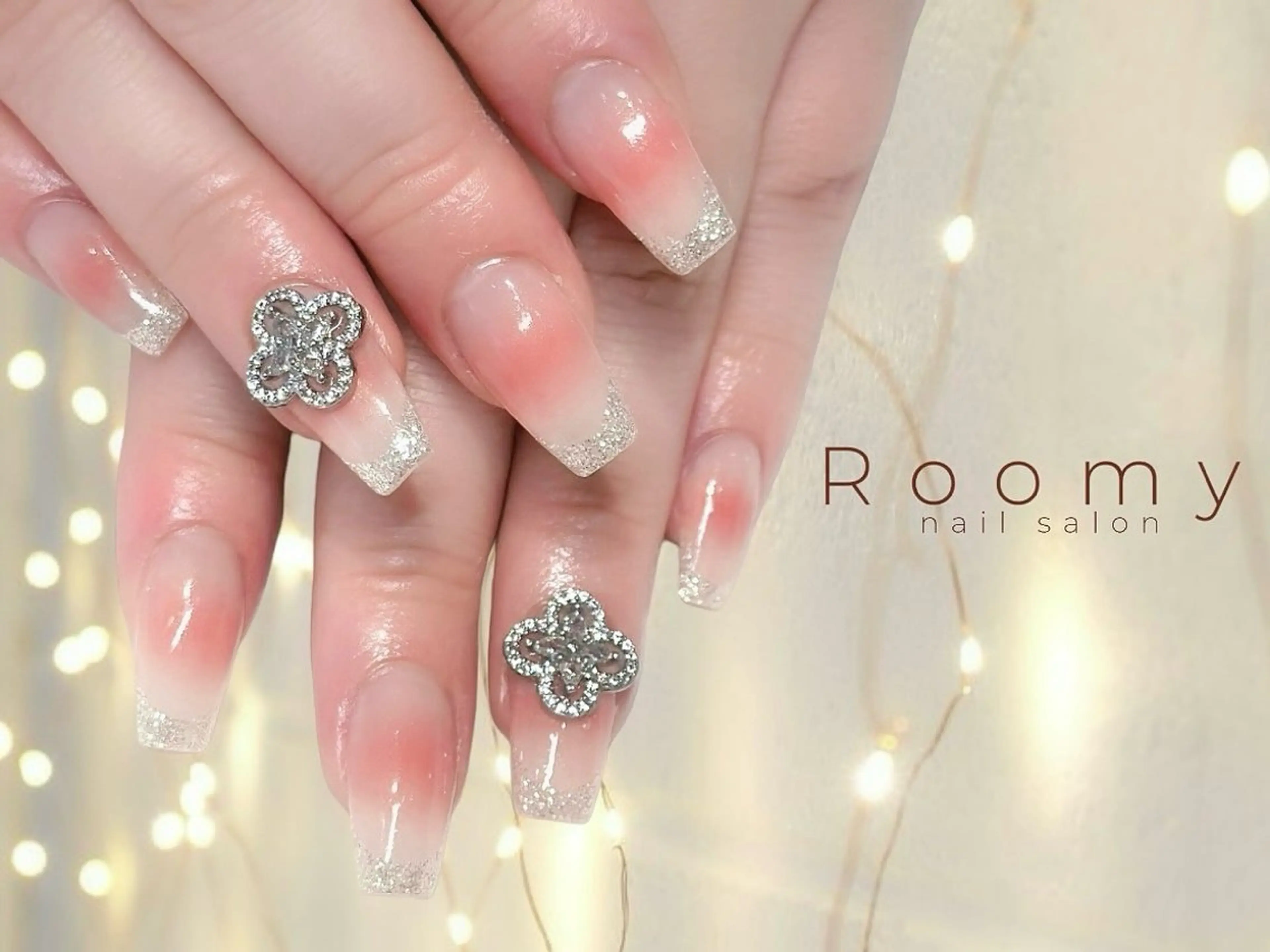 ネイル フットネイル ジェルネイル マグネットネイル パラジェル ハンドネイル nail salon Roomy 竹ノ塚所属・nail salon Roomy 竹ノ塚のネイルデザイン