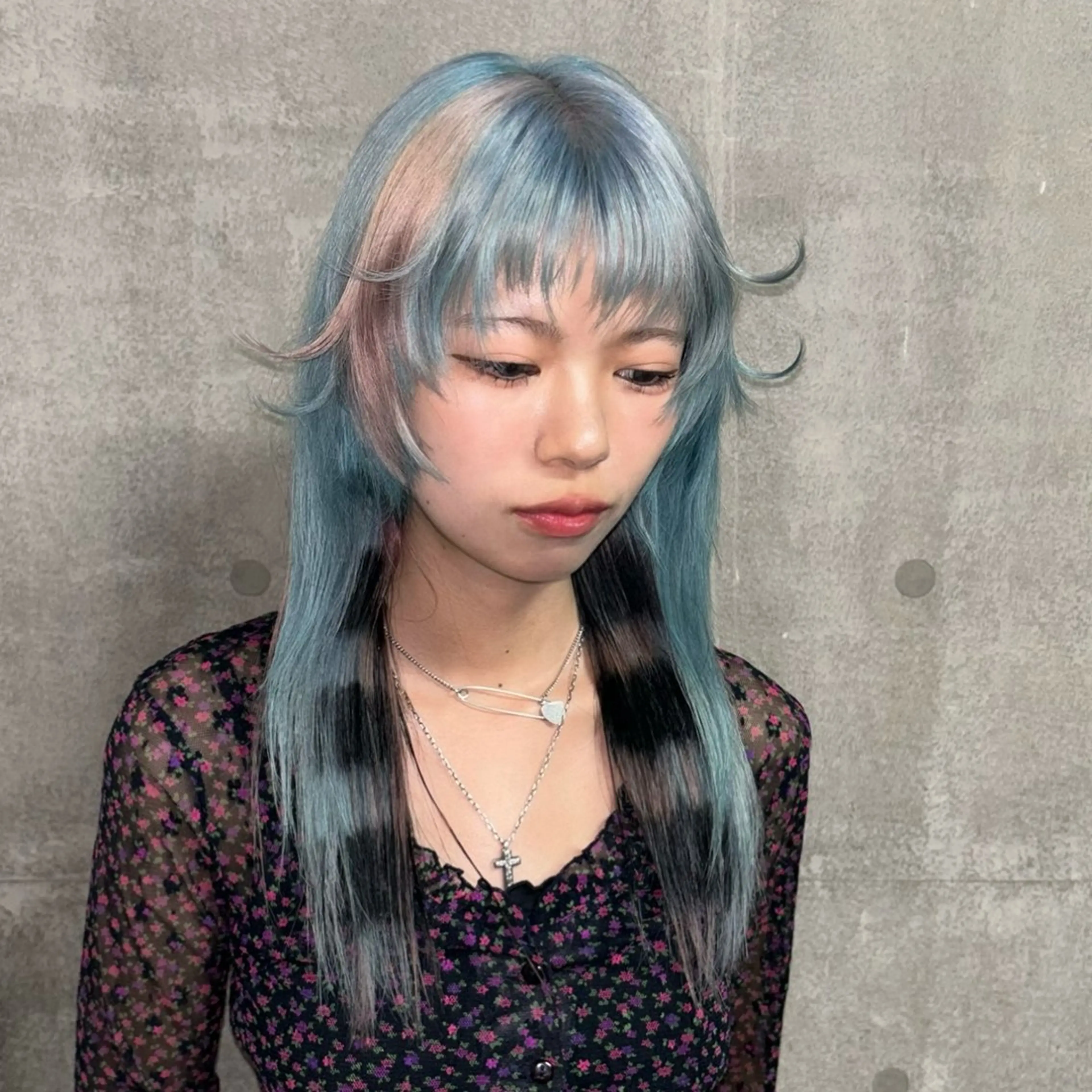 ミディアム カラー ヘアカラー トリートメント 💫miyu💫デザ インカラー/アレンジのヘアスタイル