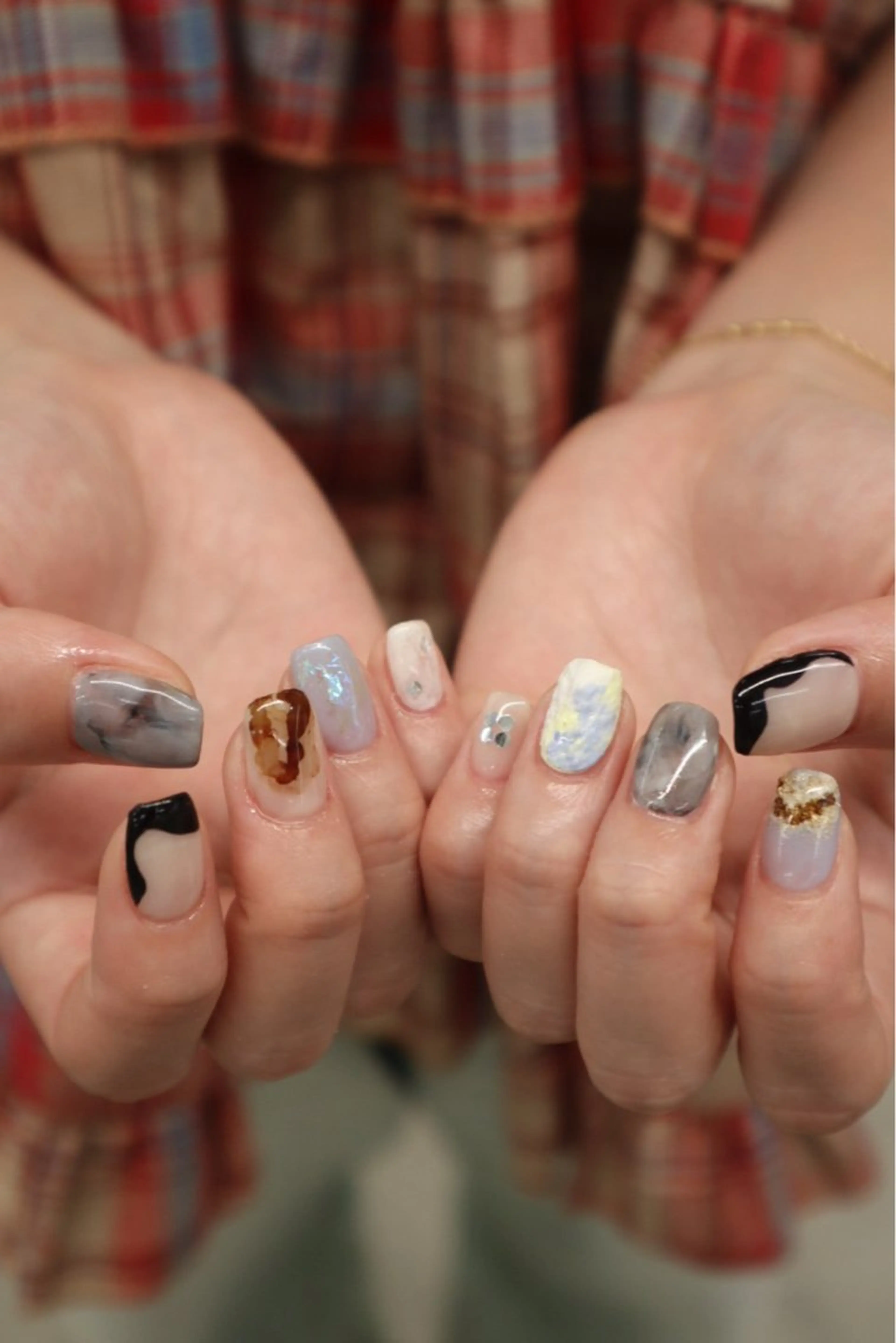ネイル ハンドネイル sister  mohawk所属・chika ／ nailのネイルデザイン