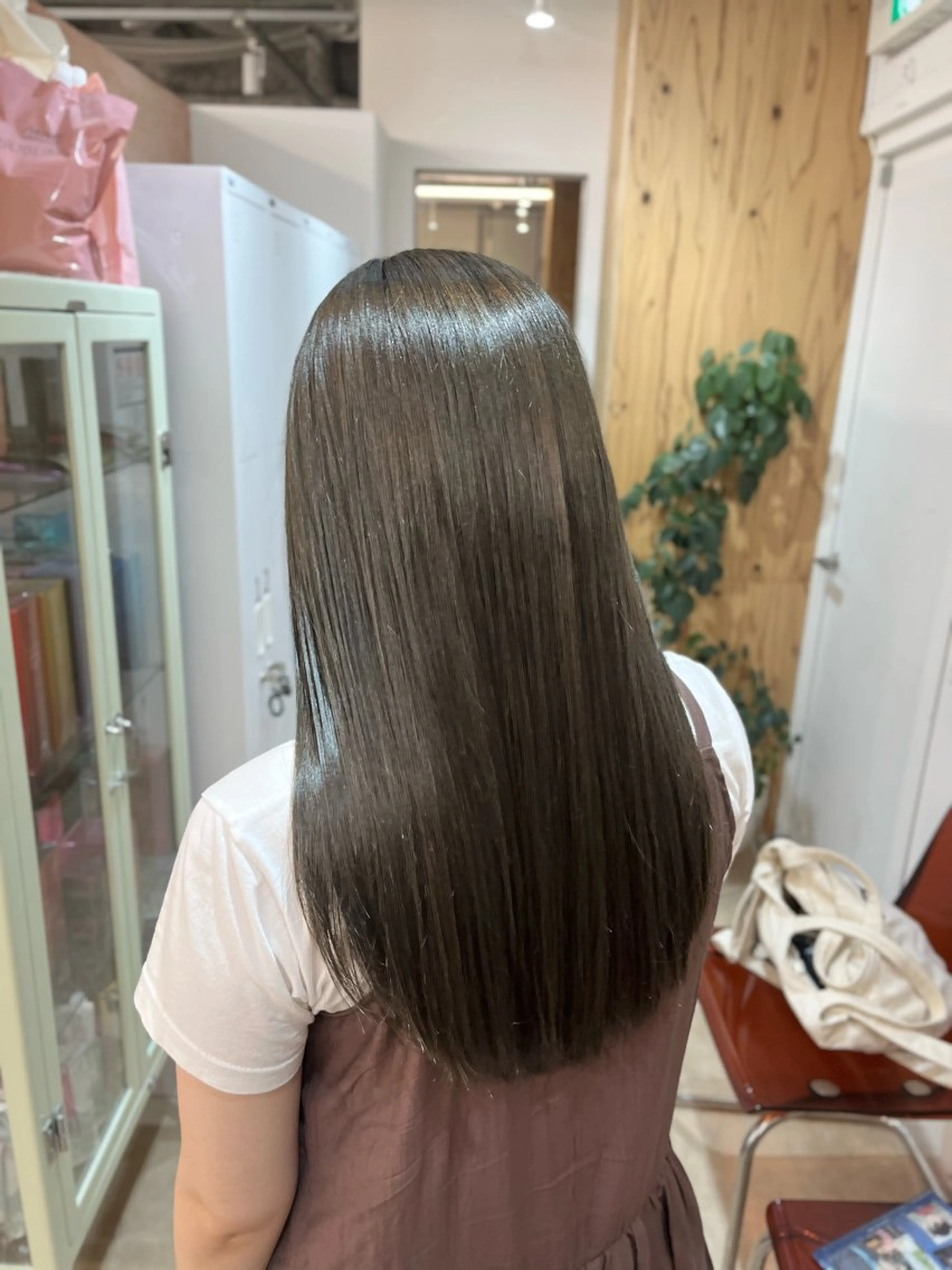 ロング カラー ベージュカラー オリーブベージュ ヘアカラー トリートメント sem所属・韓国風🚪似合わせ/ 髪質改善🤍ariのヘアスタイル