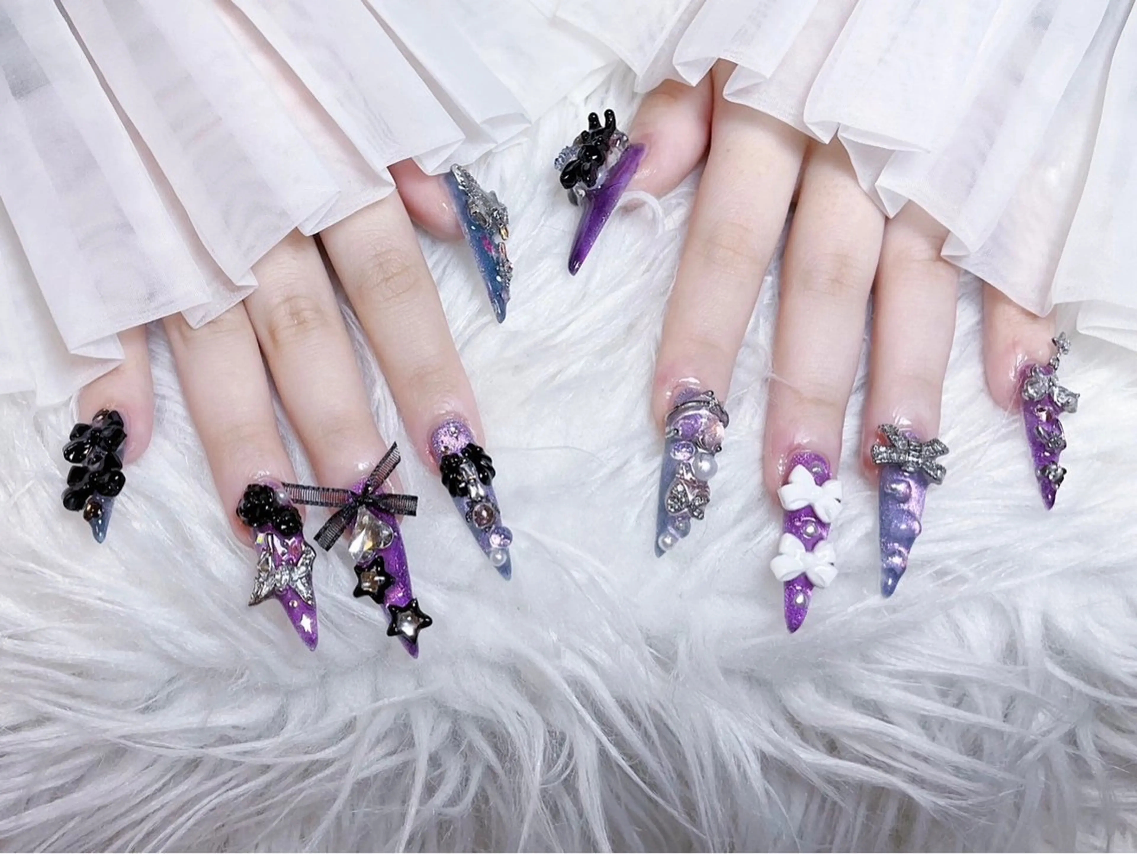 ネイル ハンドネイル ☁️Yun nail KiKi☁️のネイルデザイン