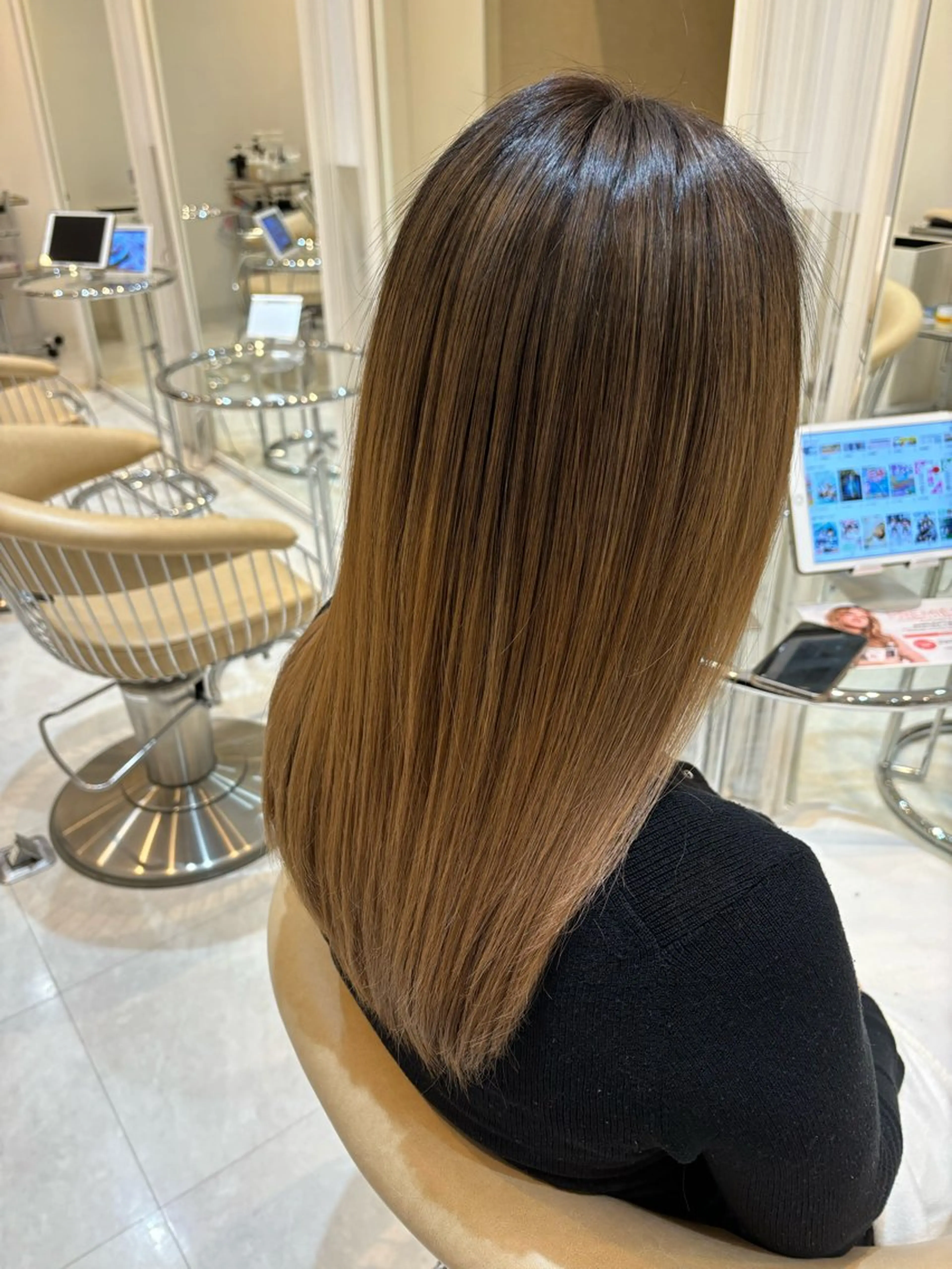 セミロング 酸性ストレート 山下 直哉のヘアスタイル