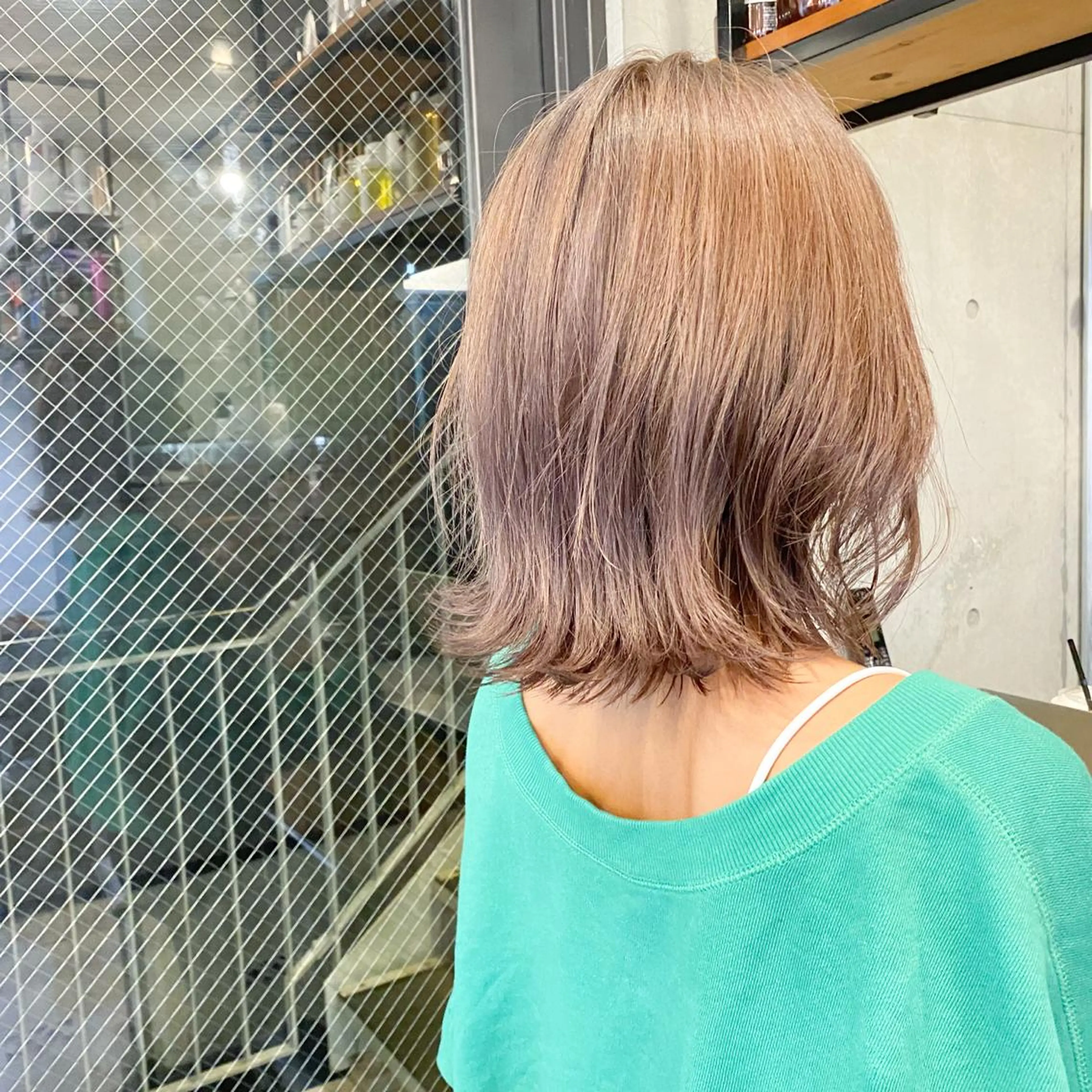 ミディアム カラー 艶髪ブリーチ 永井竜也のヘアスタイル