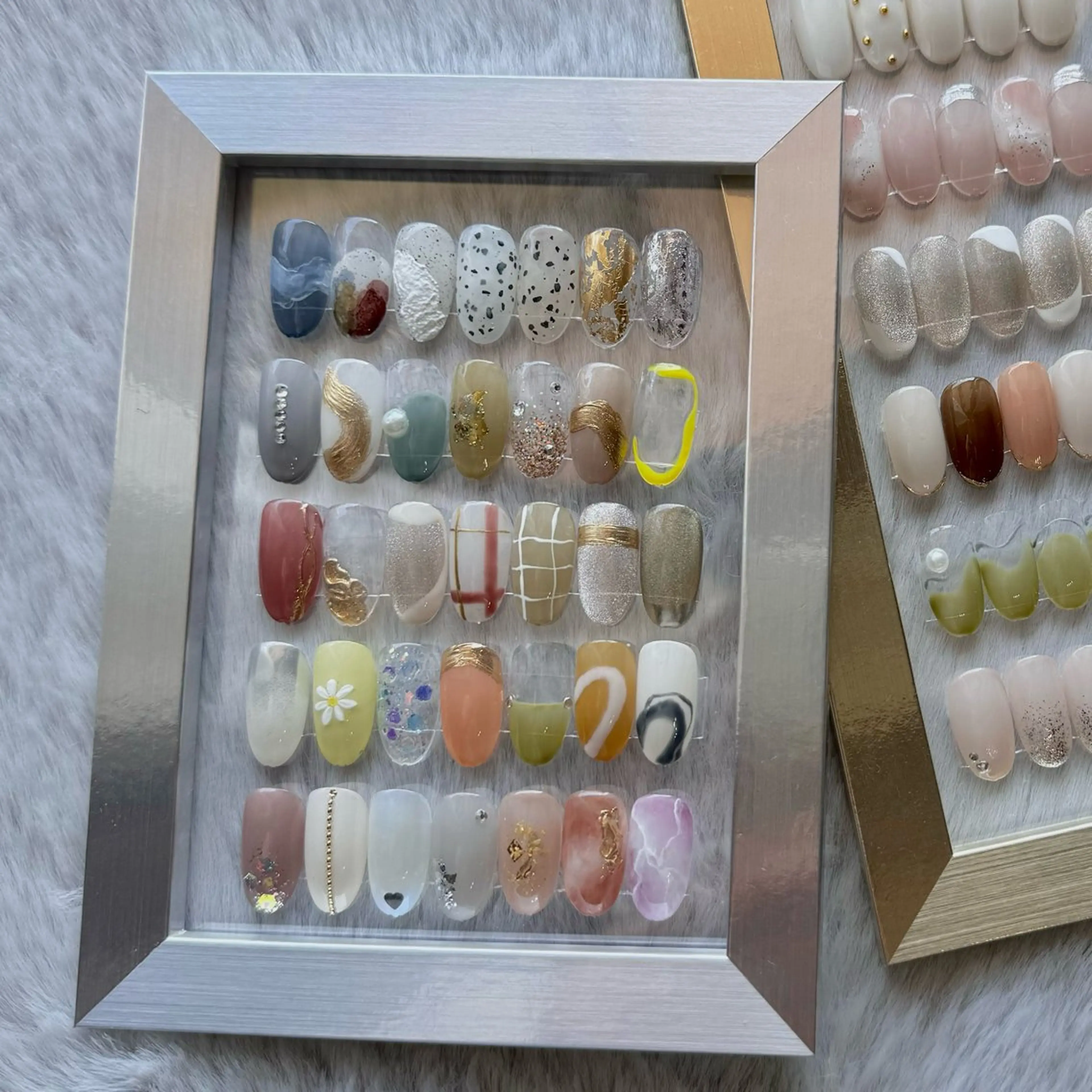 ネイル ワンカラーネイル BY / Mのネイルデザイン