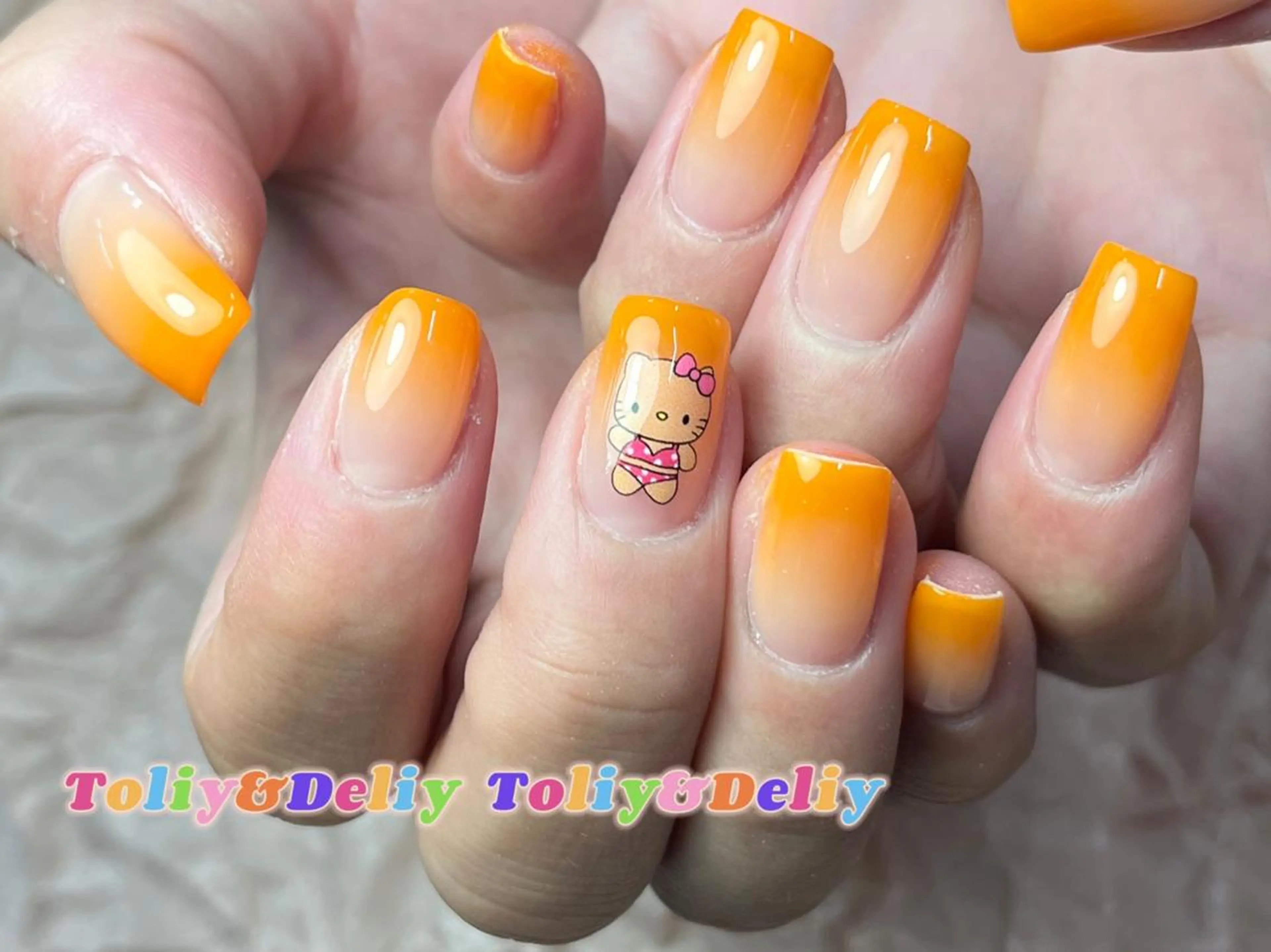 ネイル ToliyDeliy Keilyのネイルデザイン