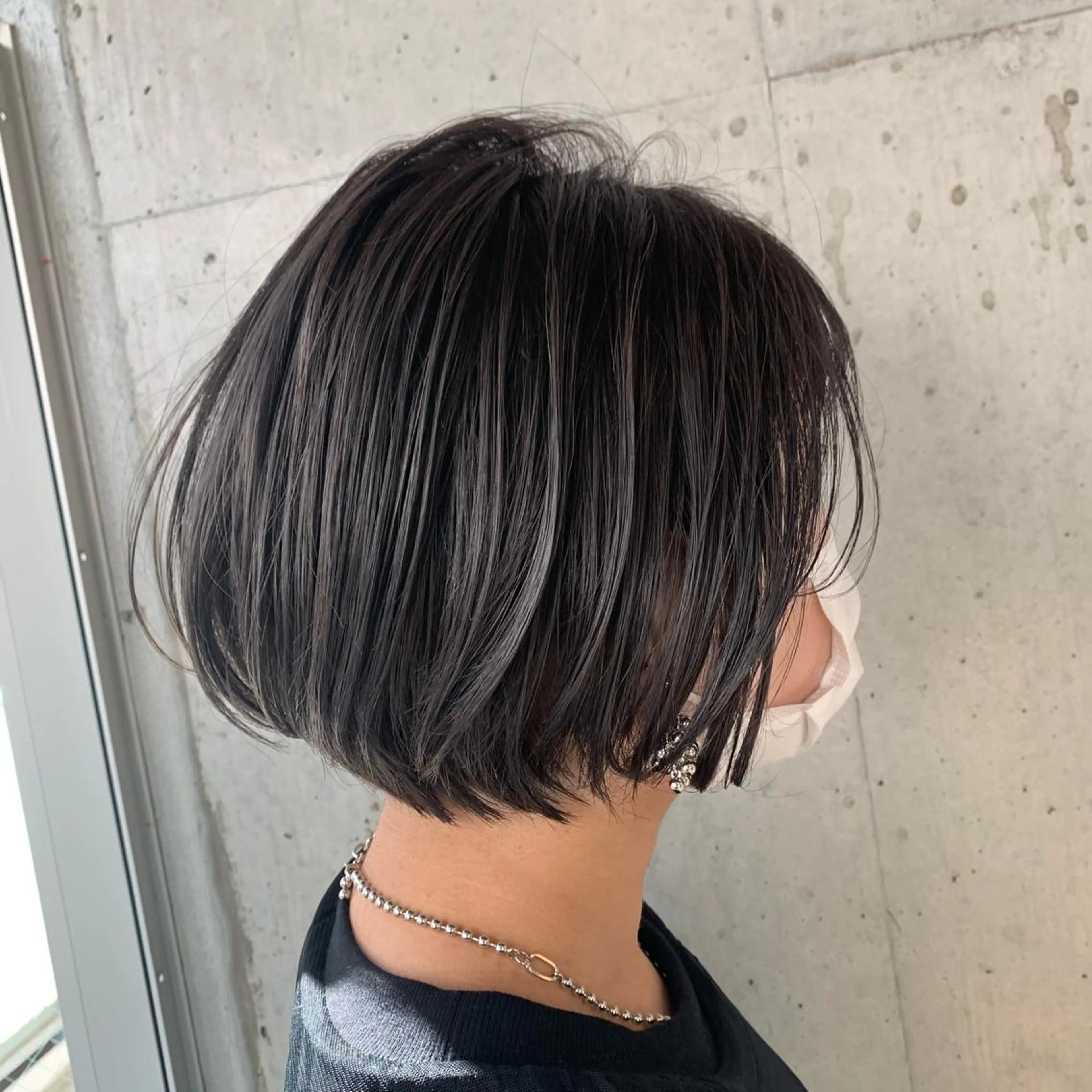 ショート hoNua. 栄/透明感カラーのヘアスタイル