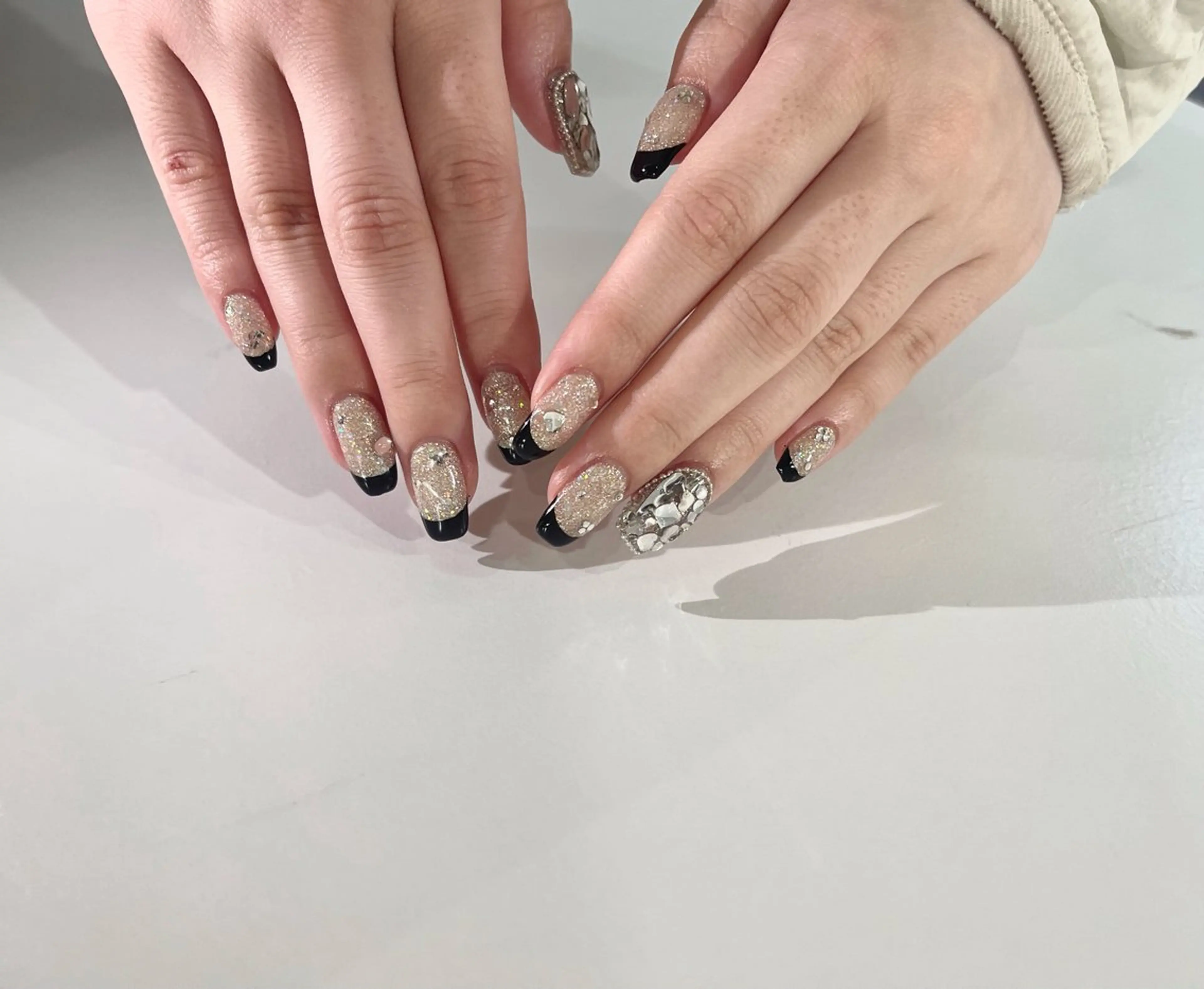 ネイル ハンドネイル 🦋y y Nail 🤍のネイルデザイン