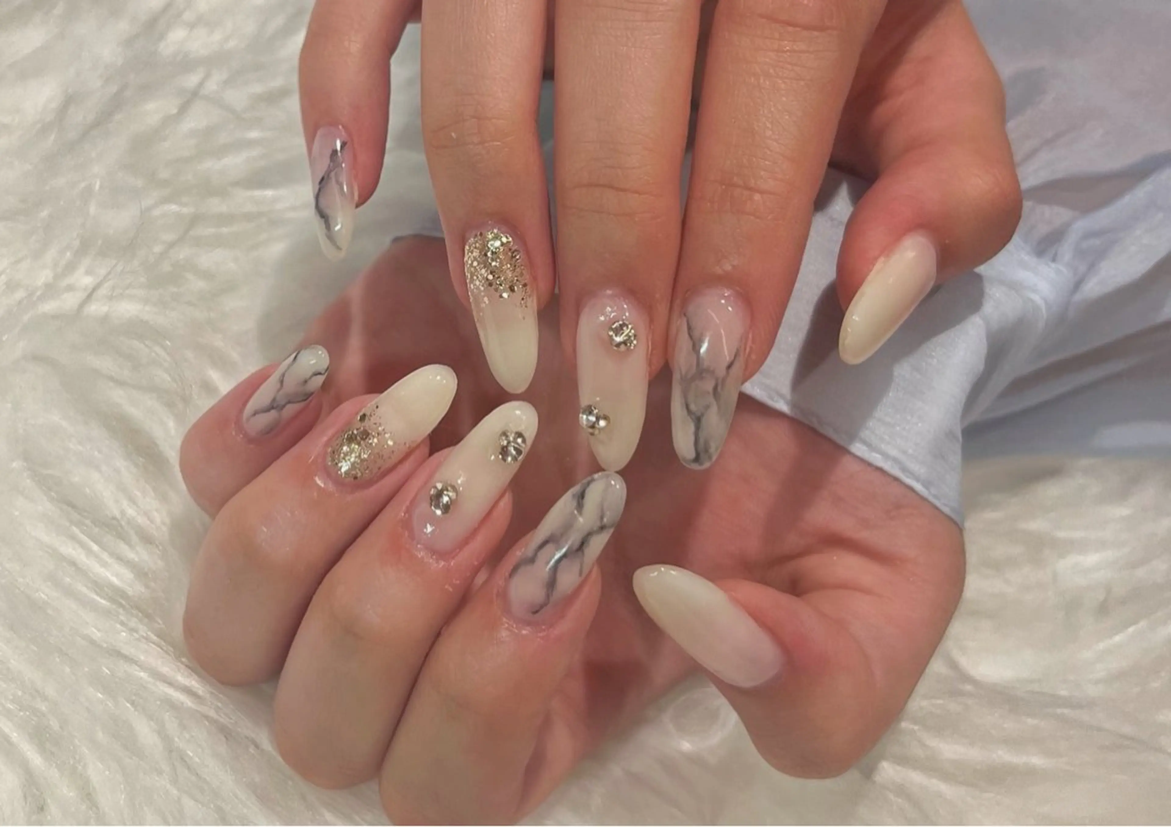 ロング NAIL SALON FLOR所属・キラキラネイル/ 韓国ネイルMAKIのネイルデザイン