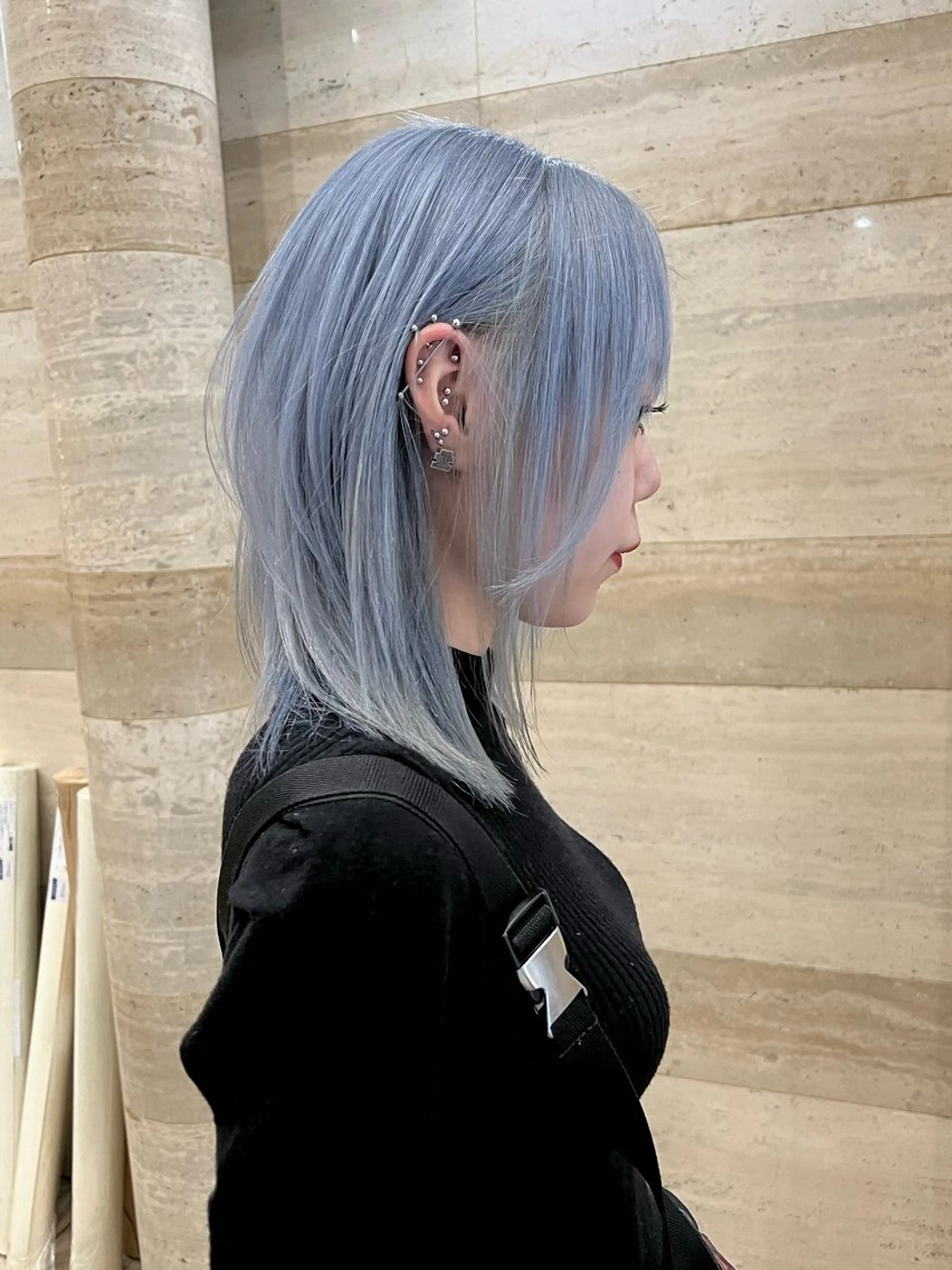 ミディアム カラー カット ヘアカラー Via  京都烏丸所属・ハイトーン/ブロンド /レイヤー/りなのヘアスタイル