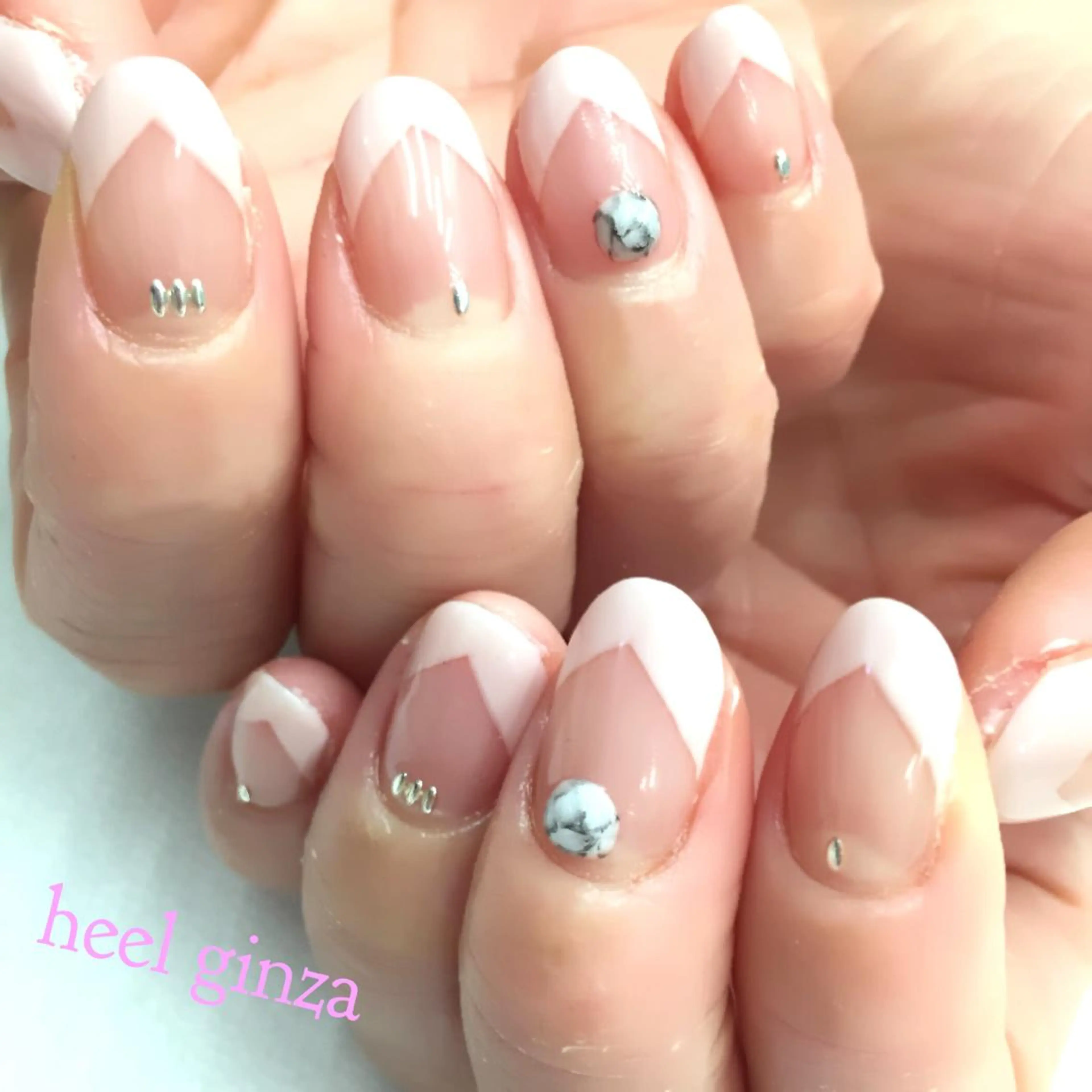 ネイル フレンチネイル 持ち込み miel nailのネイルデザイン