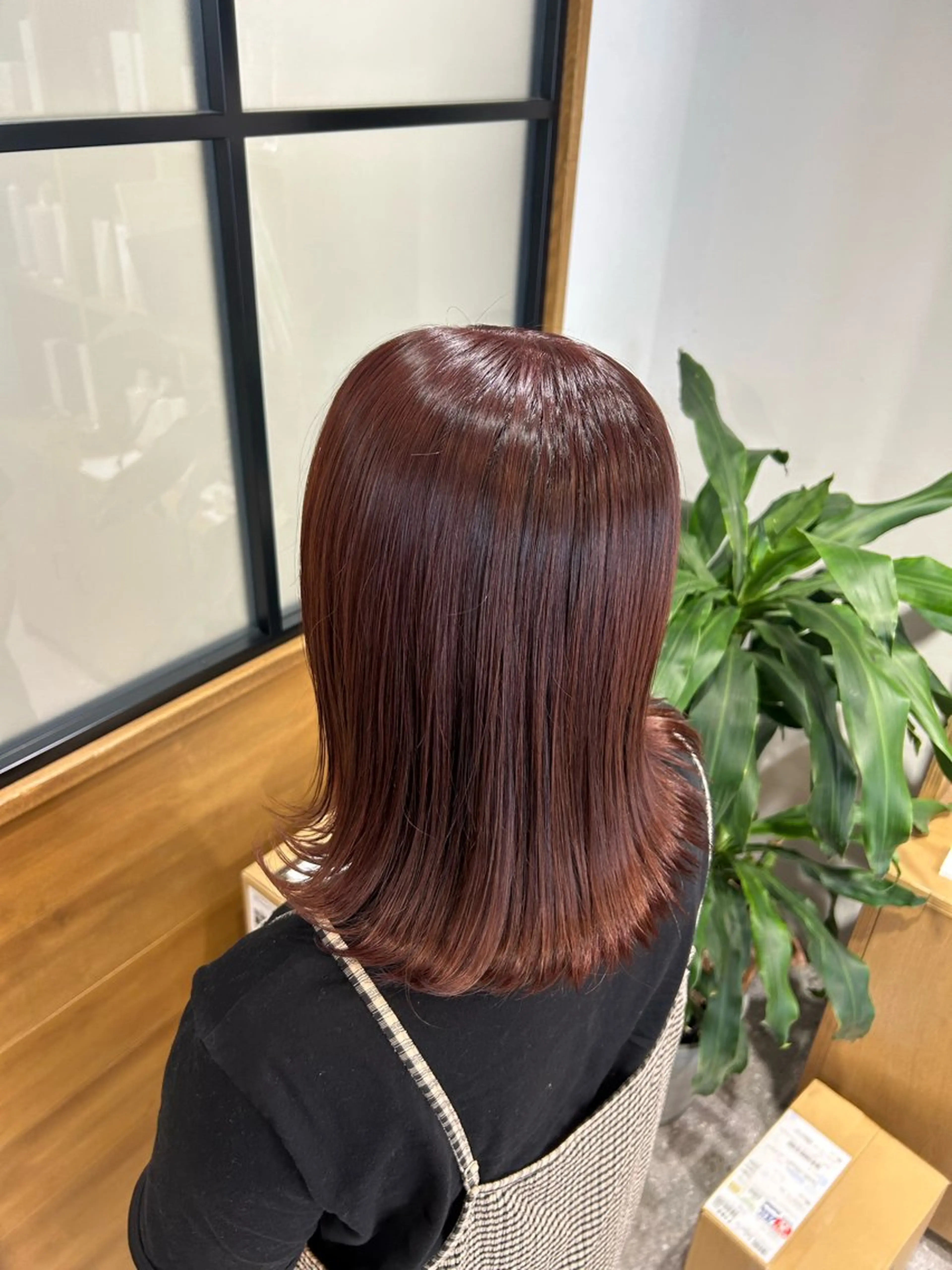 ミディアム ヘアカラー やなぎさわ はるなのヘアスタイル