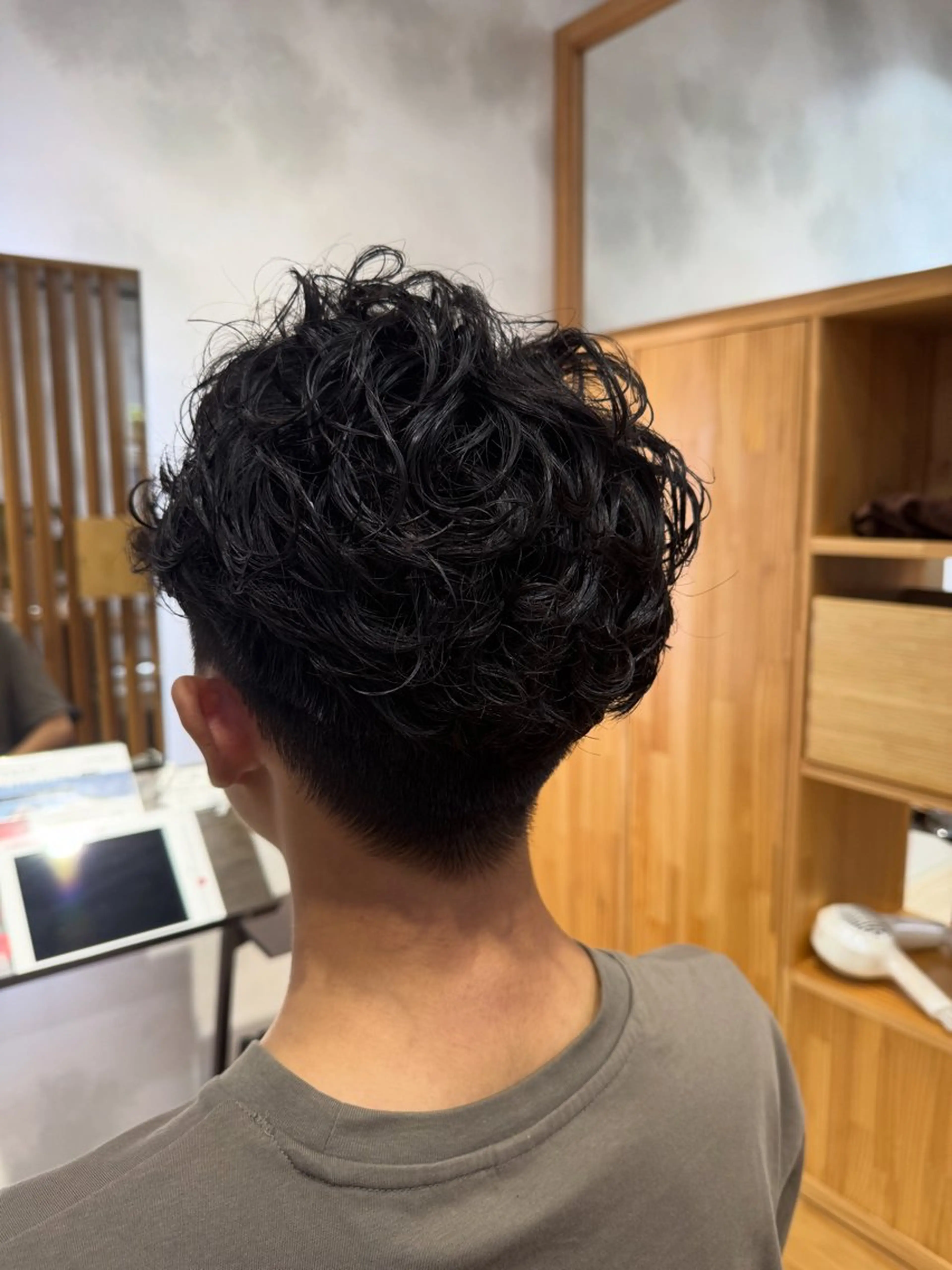 カット+パーマモデル(メンズ)の写真