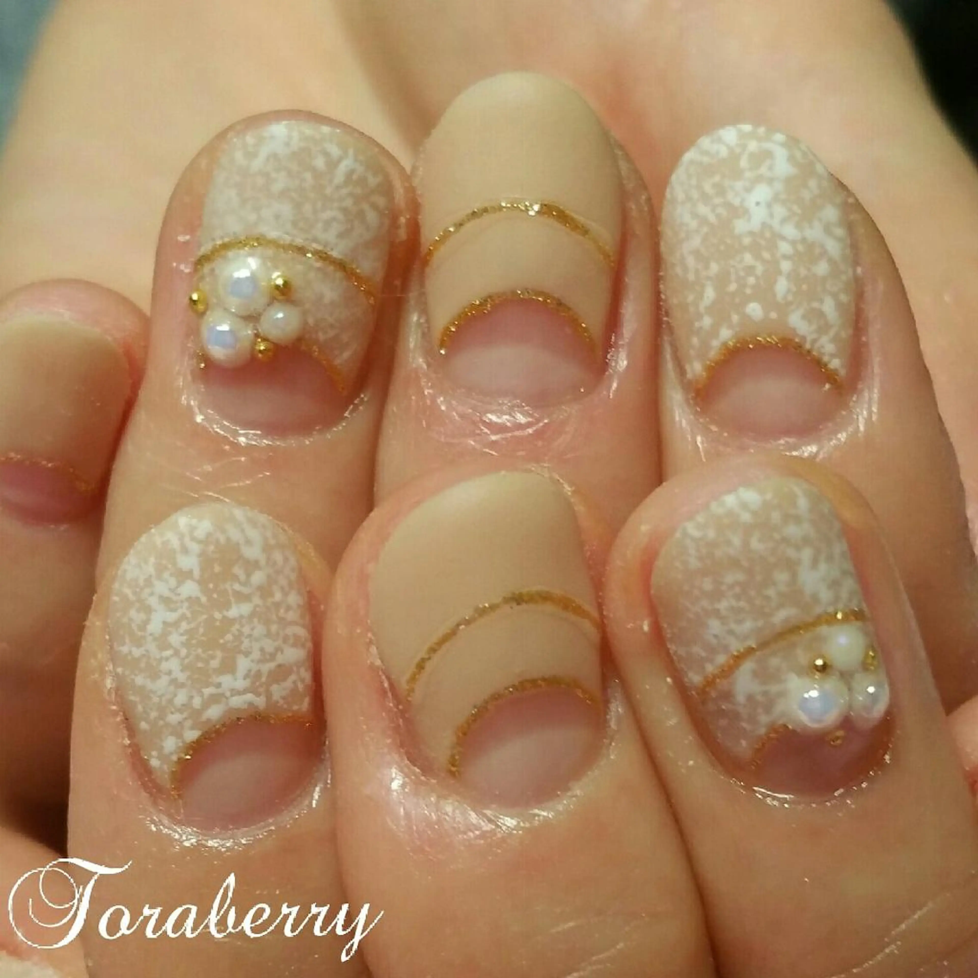 ネイル フレンチネイル 逆フレンチ ハンドネイル ネイリスト なつみのネイルデザイン