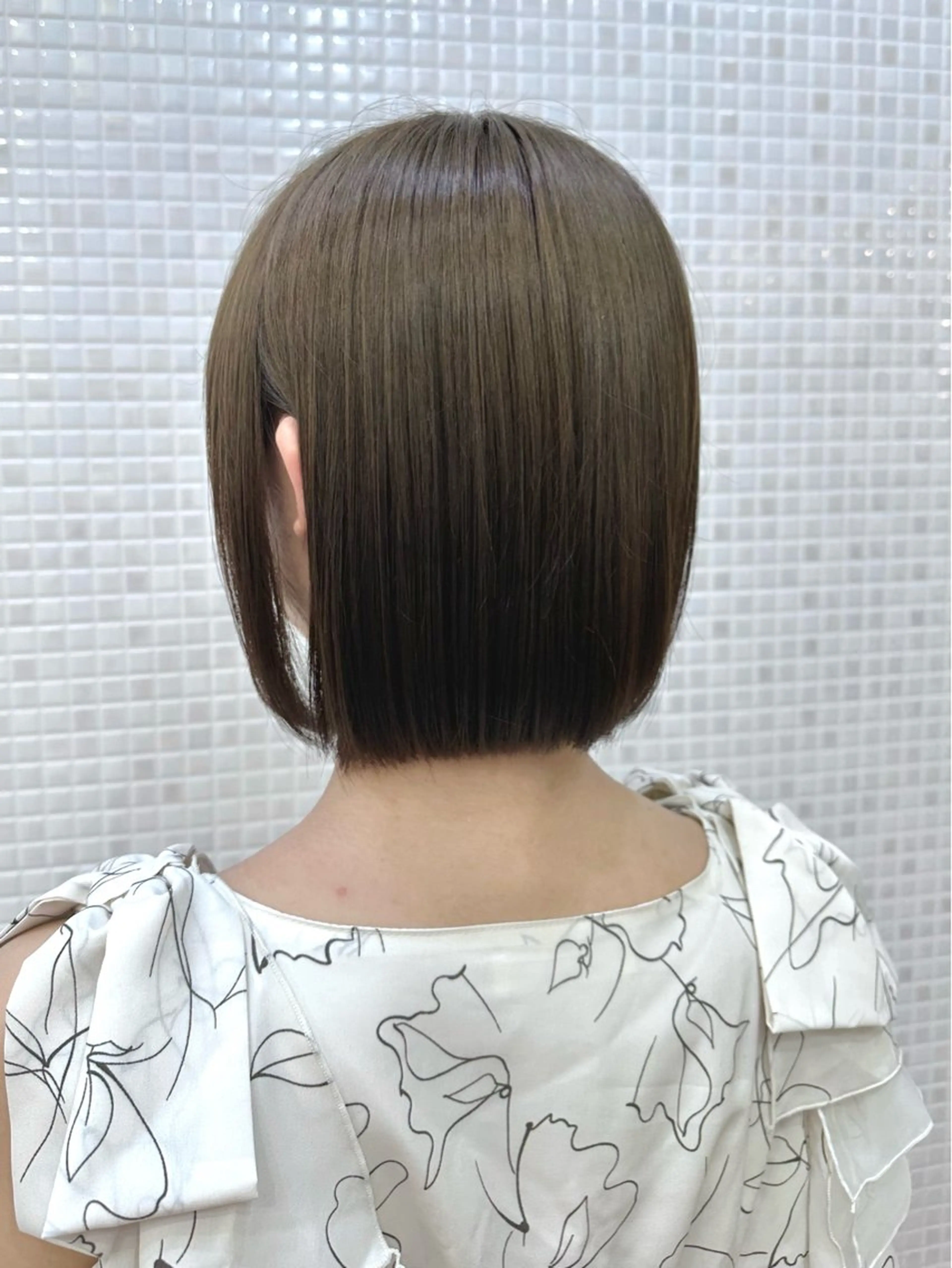ミディアム カット ヘアカラー 韓国ヘア 🎀miku🎀のヘアスタイル